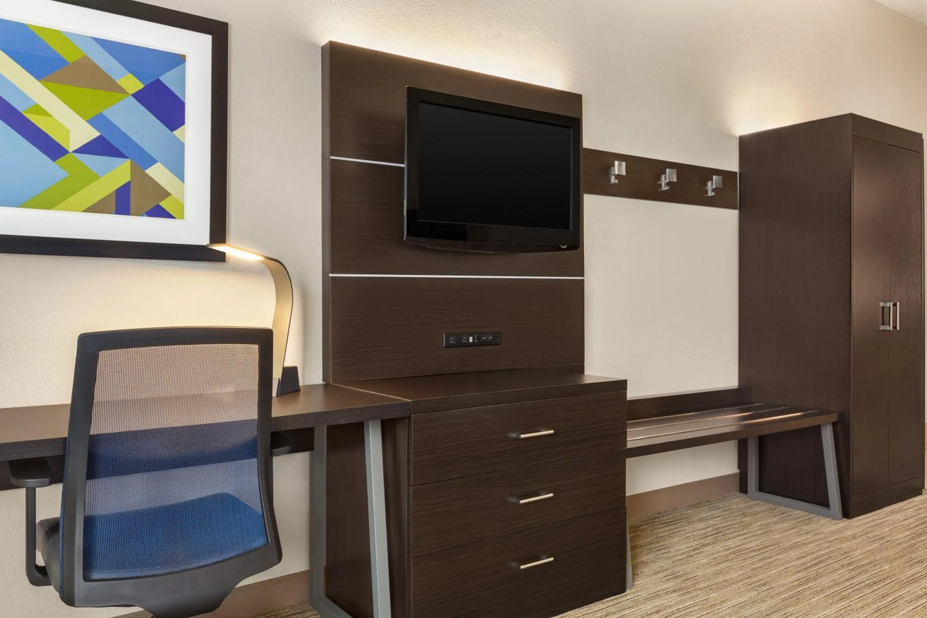 TV and multimedia in Holiday Inn Express Hotel & Suites San Antonio NW-Medical Area by IHG