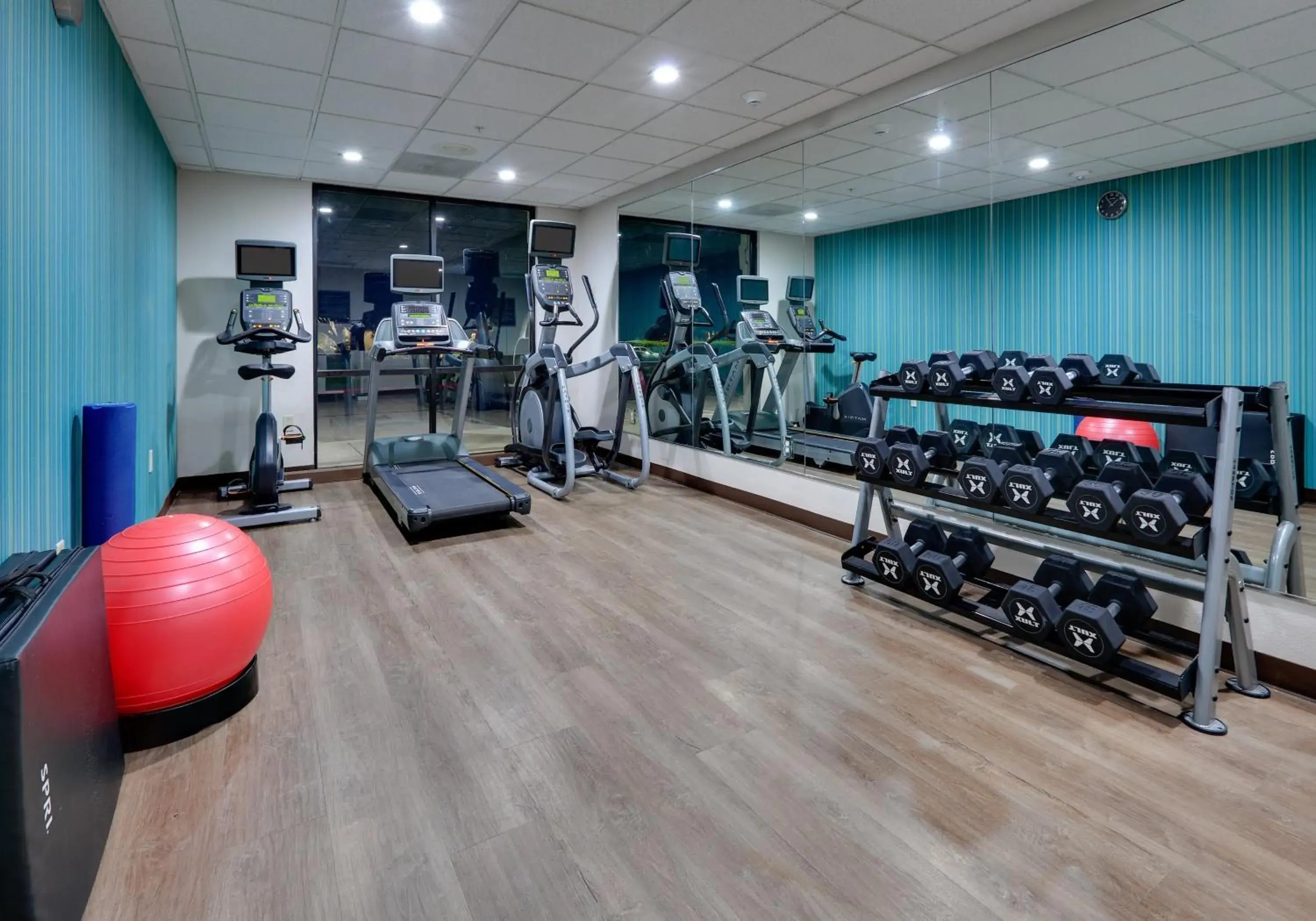 Fitness centre/facilities in Holiday Inn Express & Suites - Austin - Round Rock by IHG Fitness centre/facilities in Holiday Inn Express & Suites - Austin - Round Rock by IHG