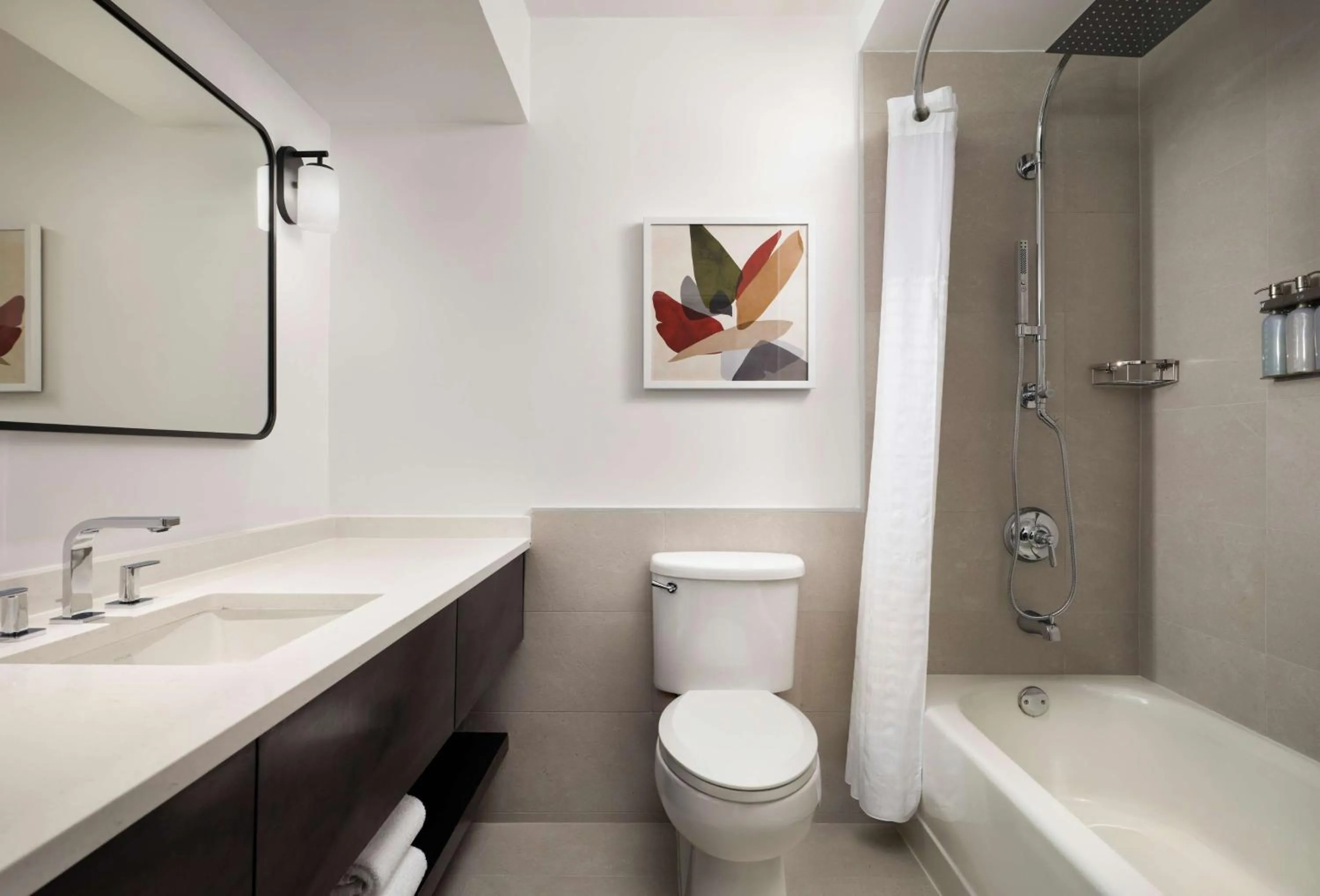 Bathroom in Sonesta White Plains Downtown