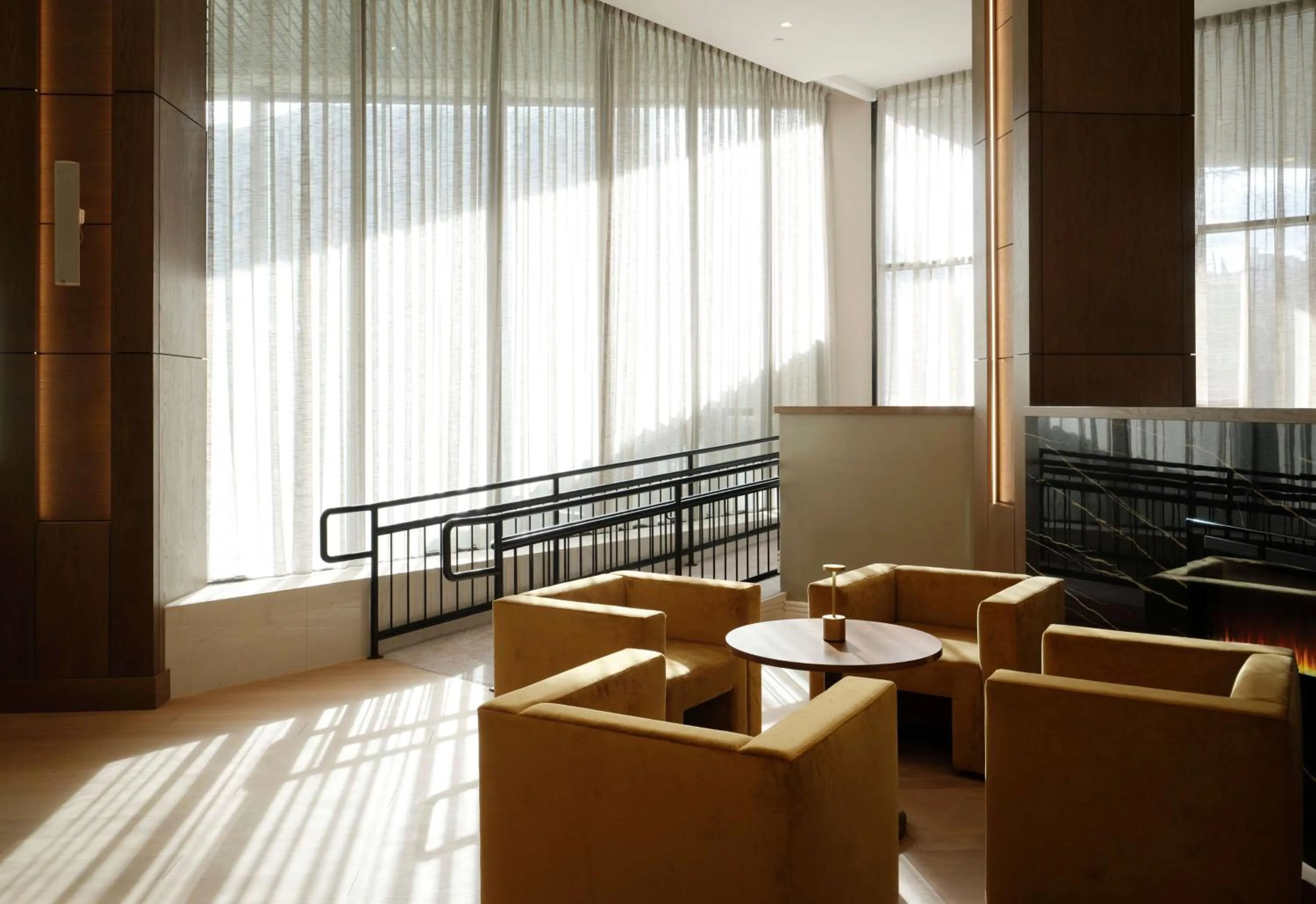 Lobby or reception in Sonesta White Plains Downtown