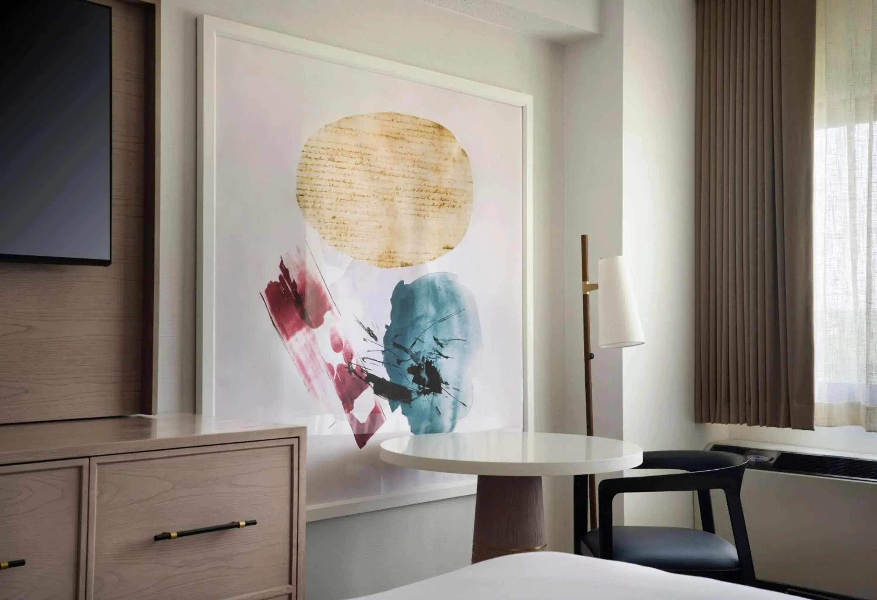 Deluxe King - Mobility Accessible - Roll-In Shower in Sonesta White Plains Downtown Deluxe King - Mobility Accessible - Roll-In Shower in Sonesta White Plains Downtown