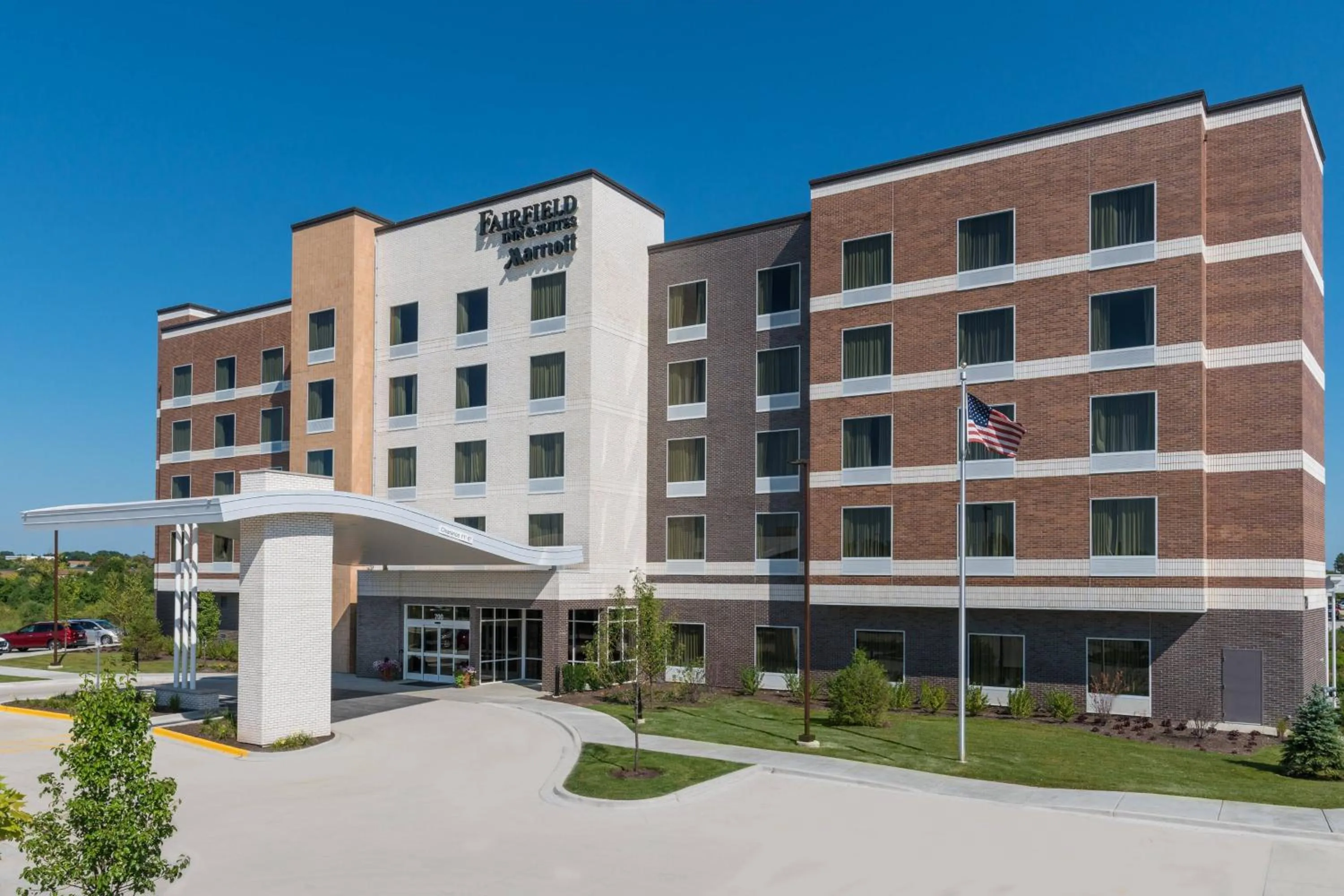 Property building in Fairfield Inn & Suites by Marriott Chicago Schaumburg