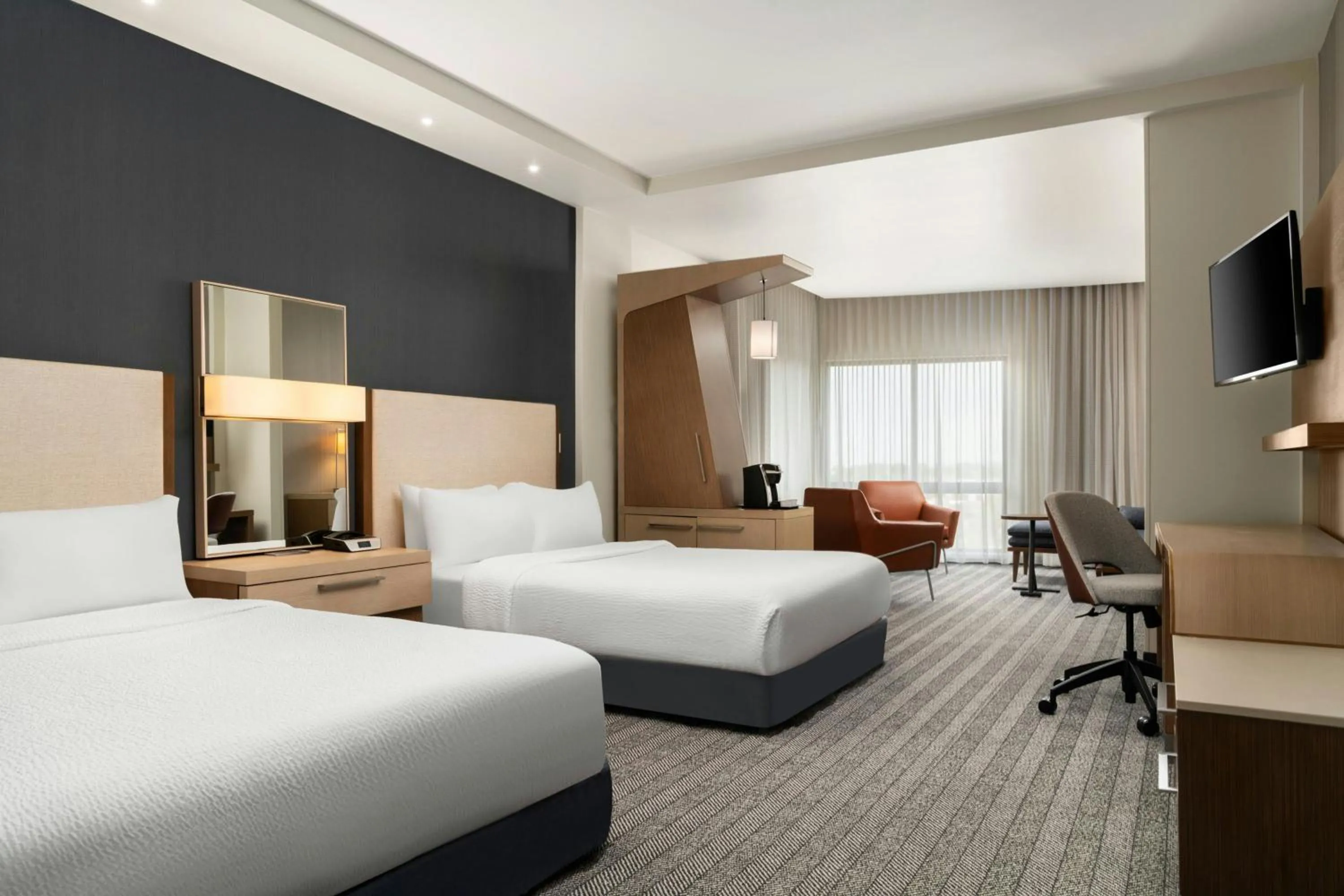 Photo of the whole room, Bed in Courtyard by Marriott Denver North/Westminster