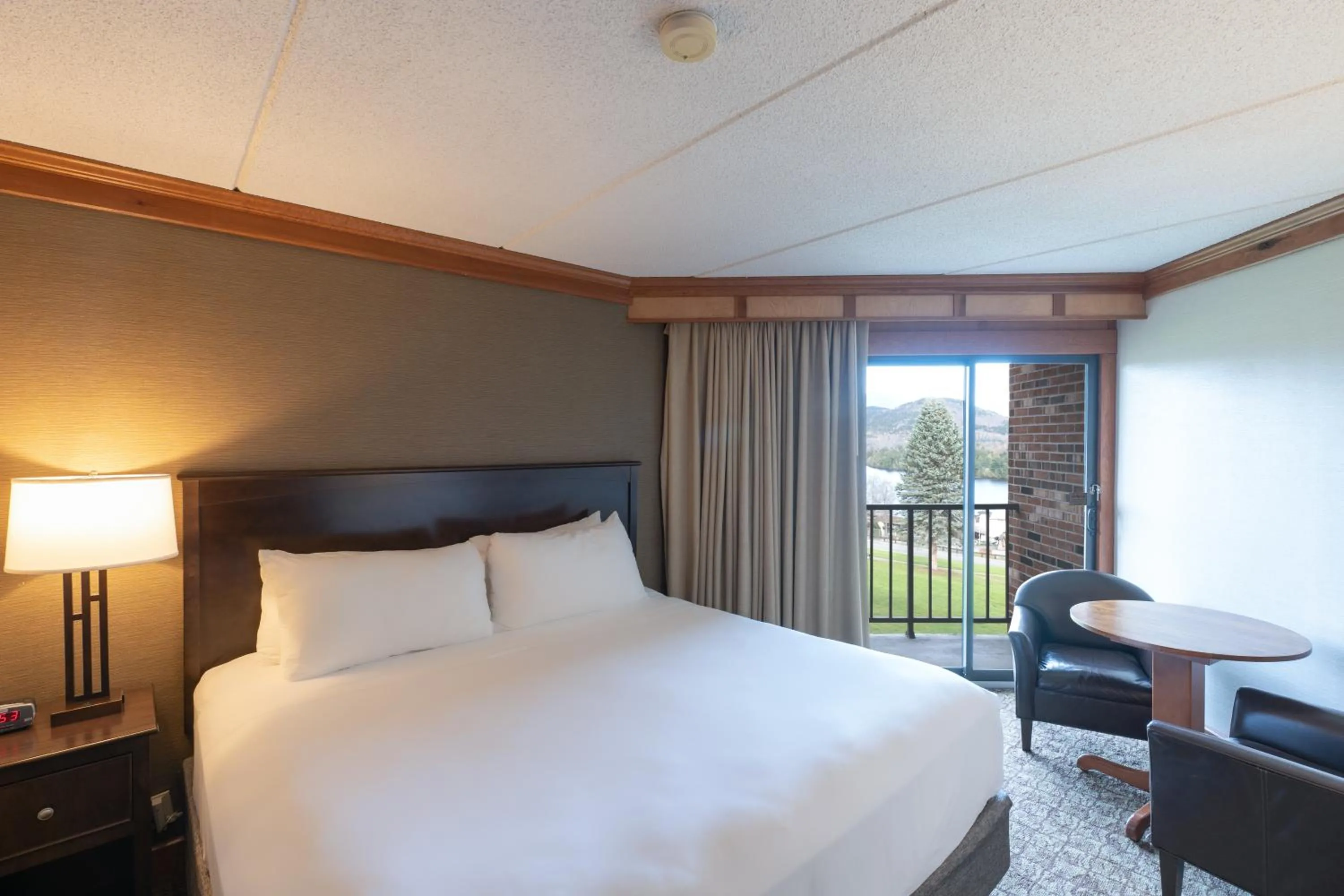 Bed in Grandview Lake Placid