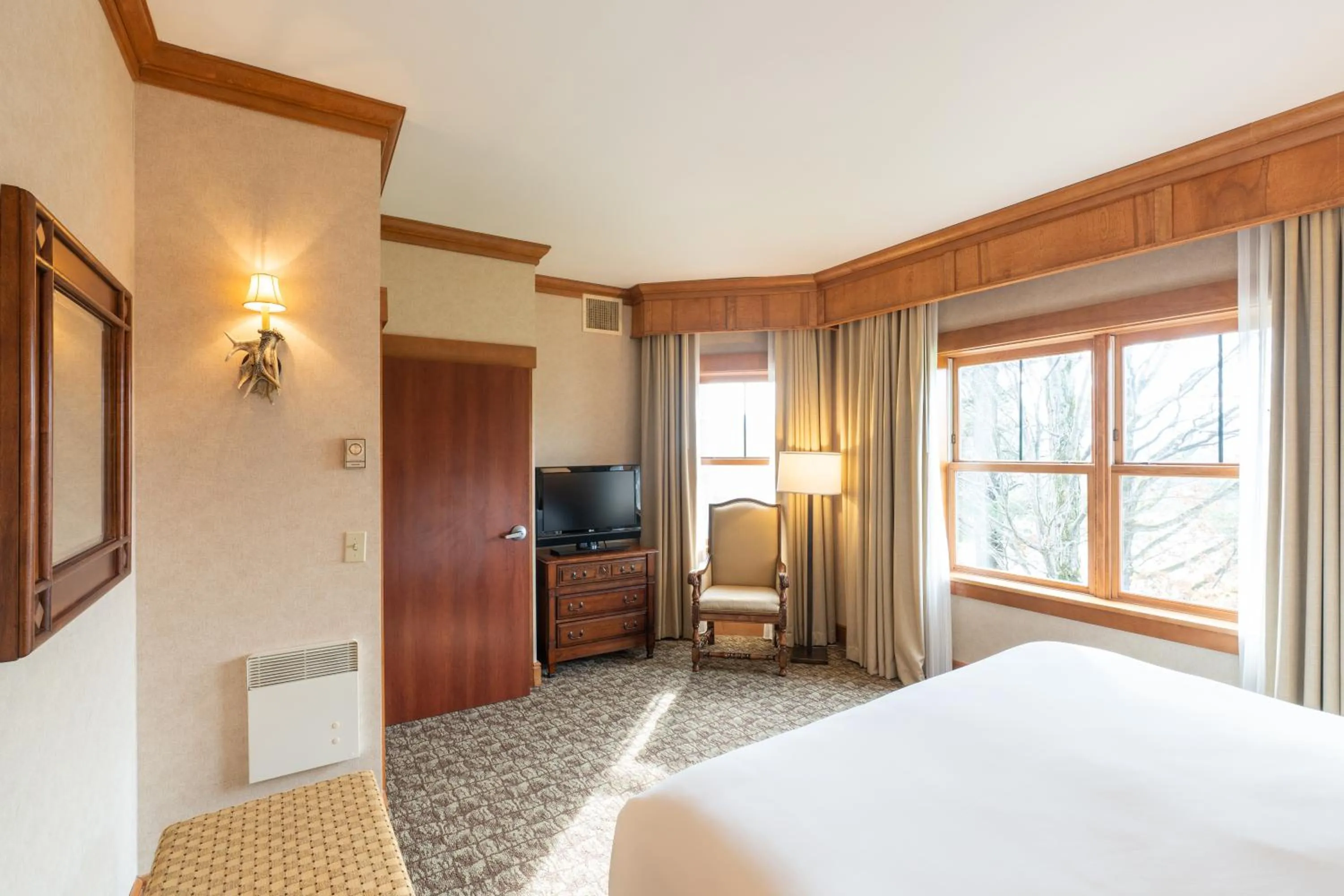 Bed in Grandview Lake Placid