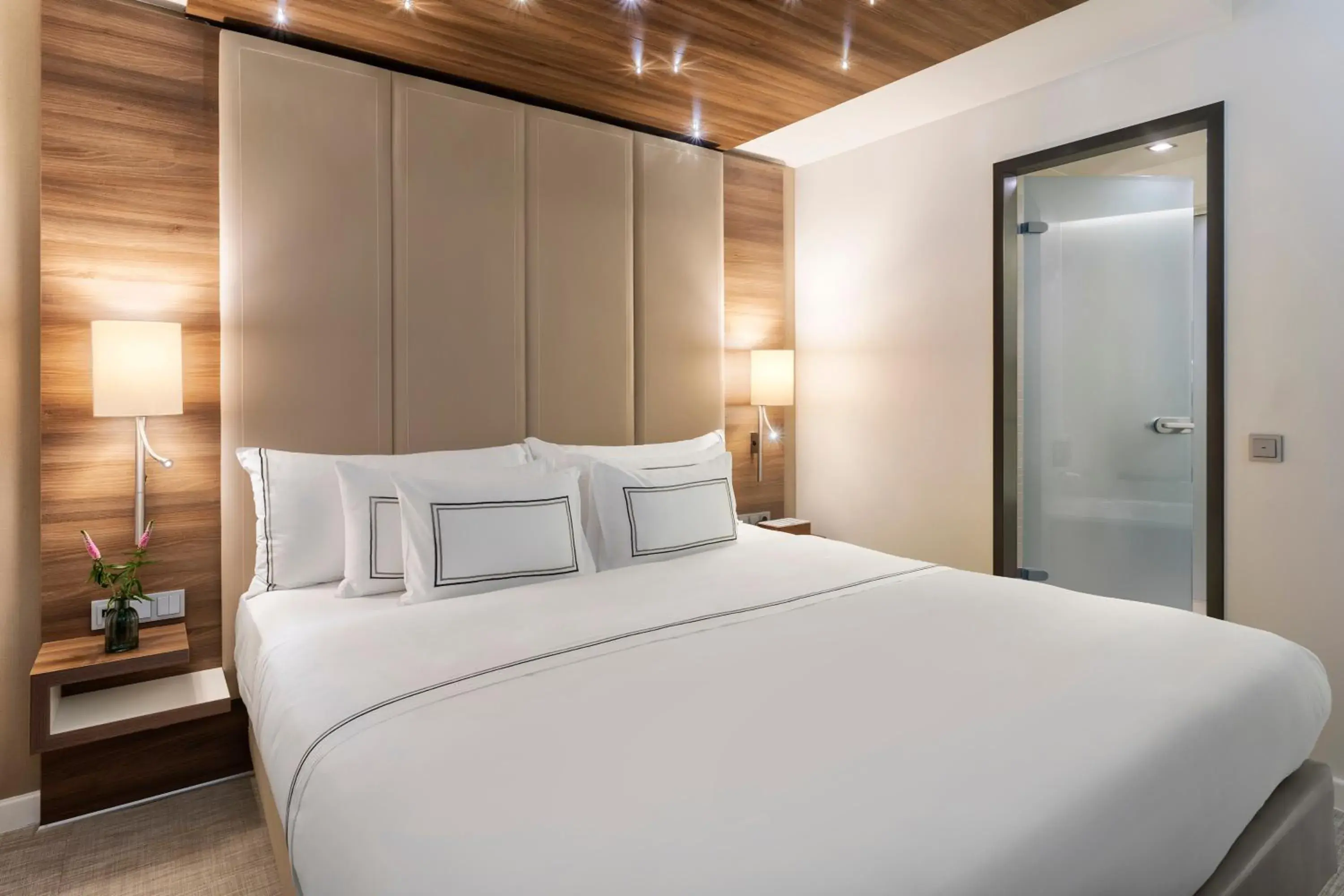 The Level Executive Suite with Lounge Access in Meliá Düsseldorf The Level Executive Suite with Lounge Access in Meliá Düsseldorf