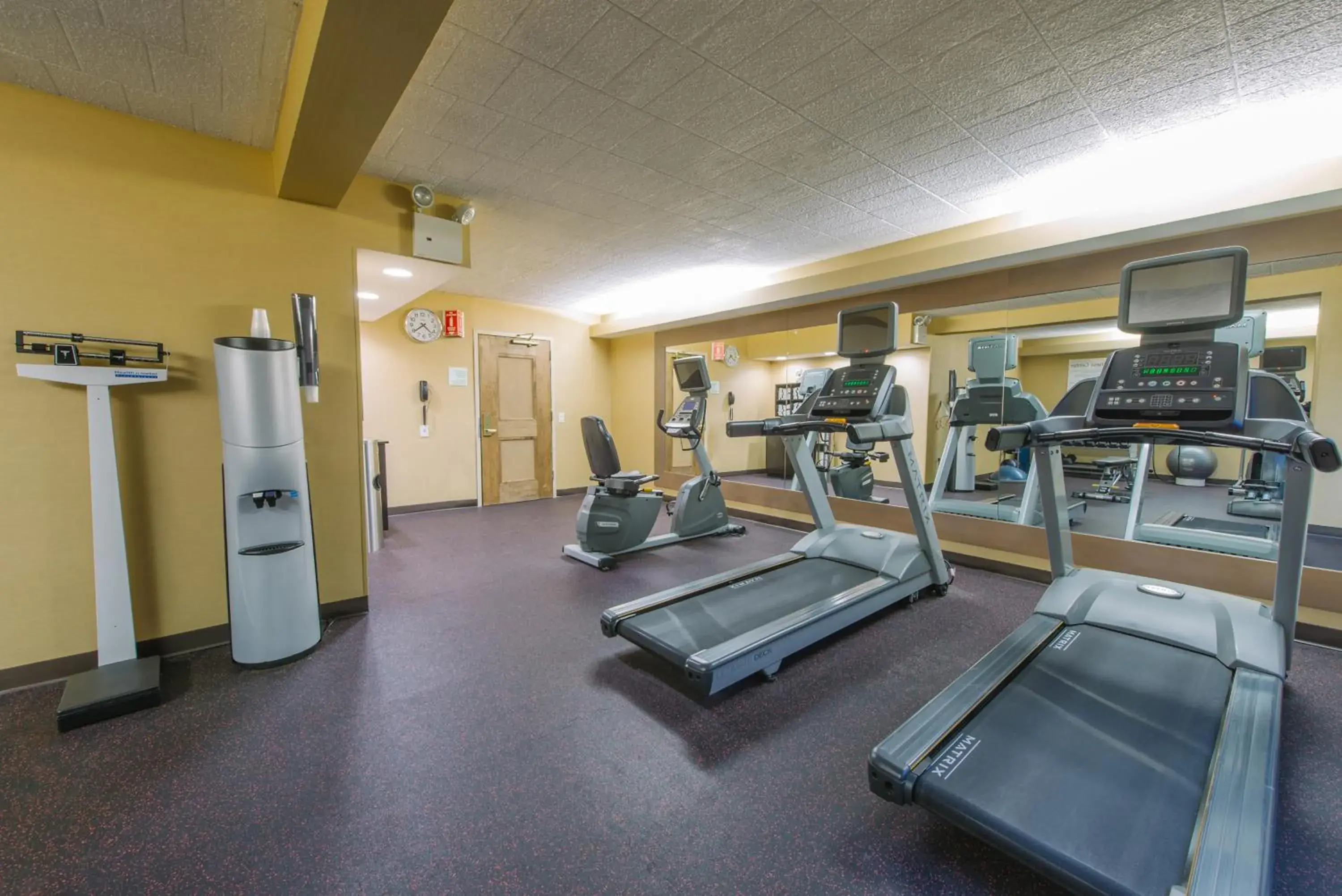 Fitness centre/facilities in Hotel MTK Mount Kisco Fitness centre/facilities in Hotel MTK Mount Kisco