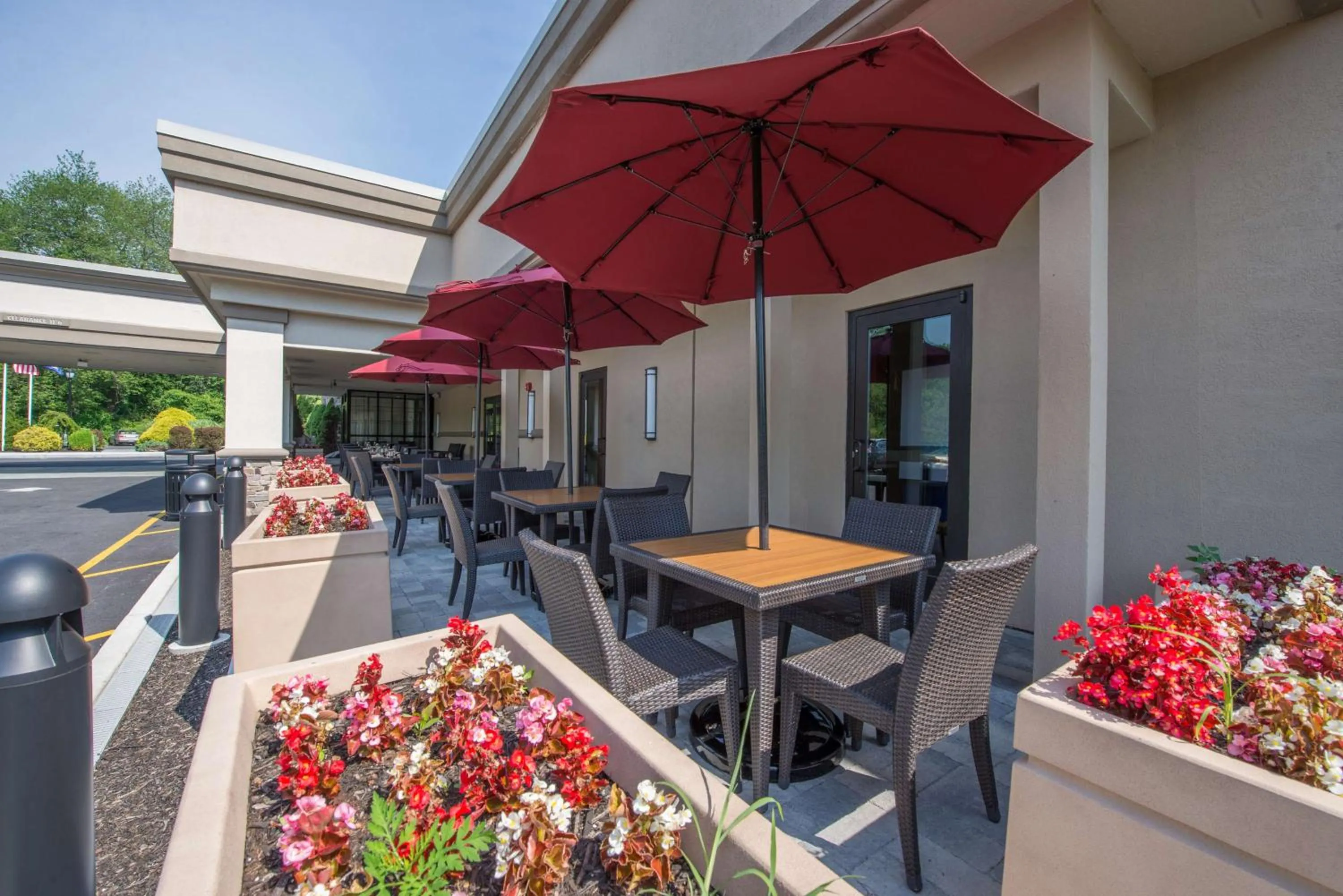 Restaurant/places to eat in Hotel MTK Mount Kisco