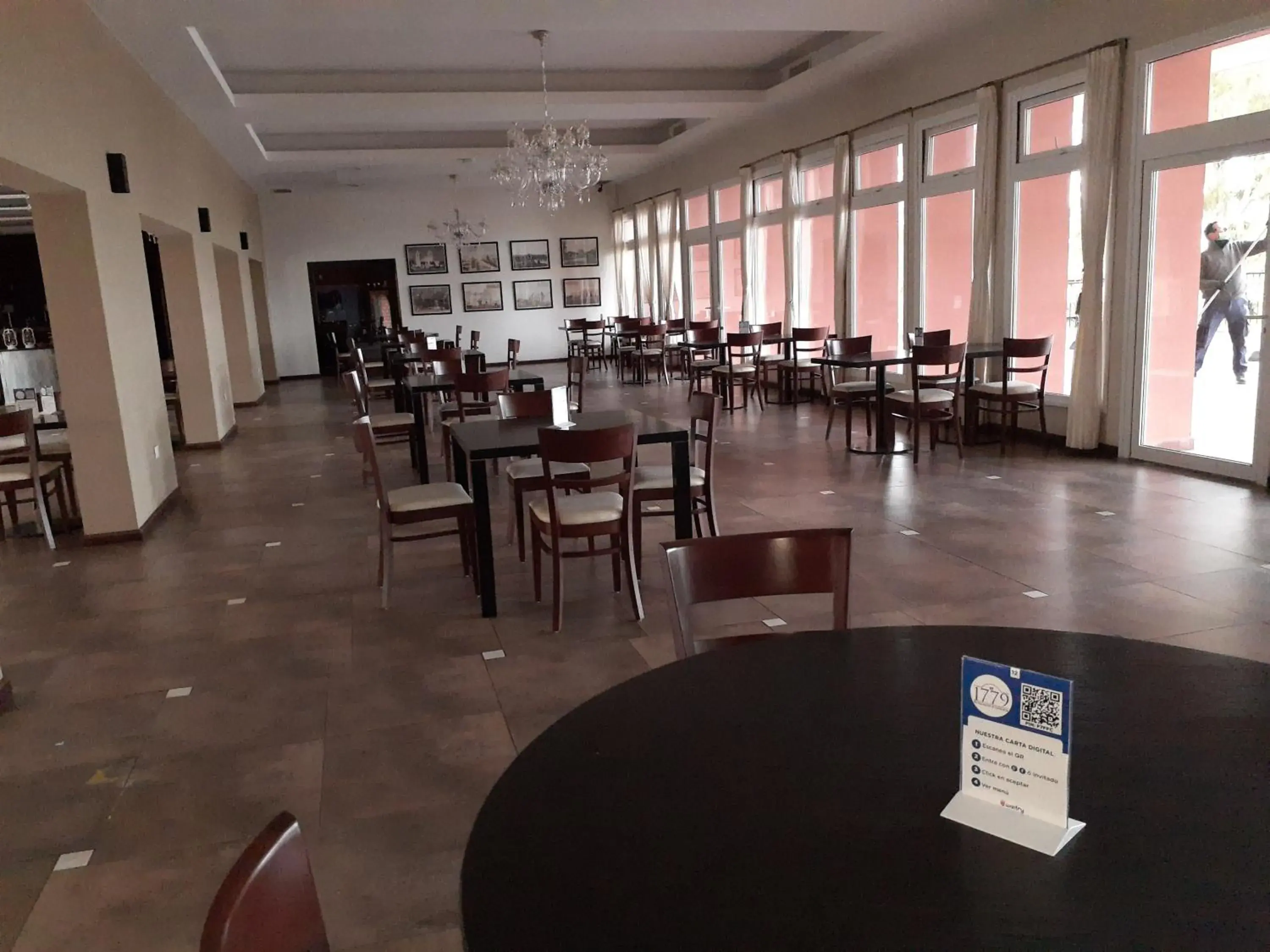 Restaurant/places to eat in Howard Johnson Chascomus Restaurant/places to eat in Howard Johnson Chascomus