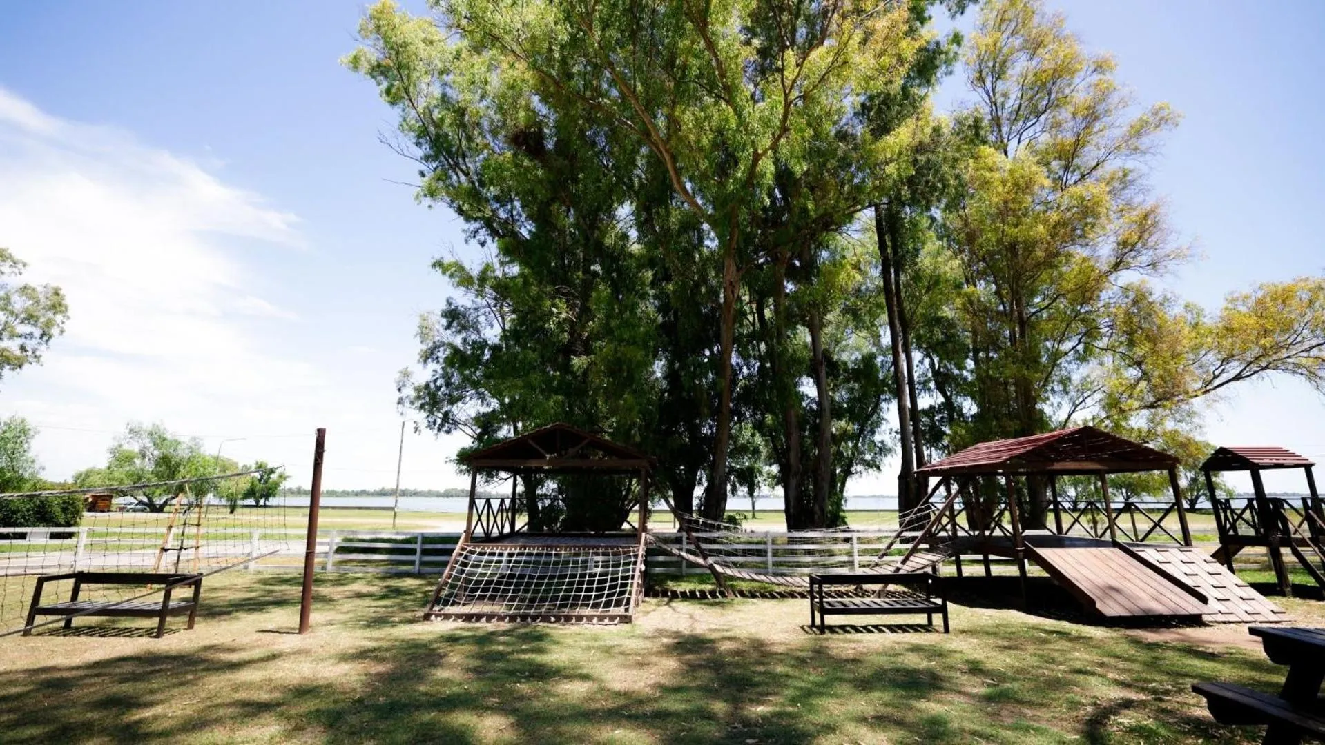 Garden in Howard Johnson Chascomus