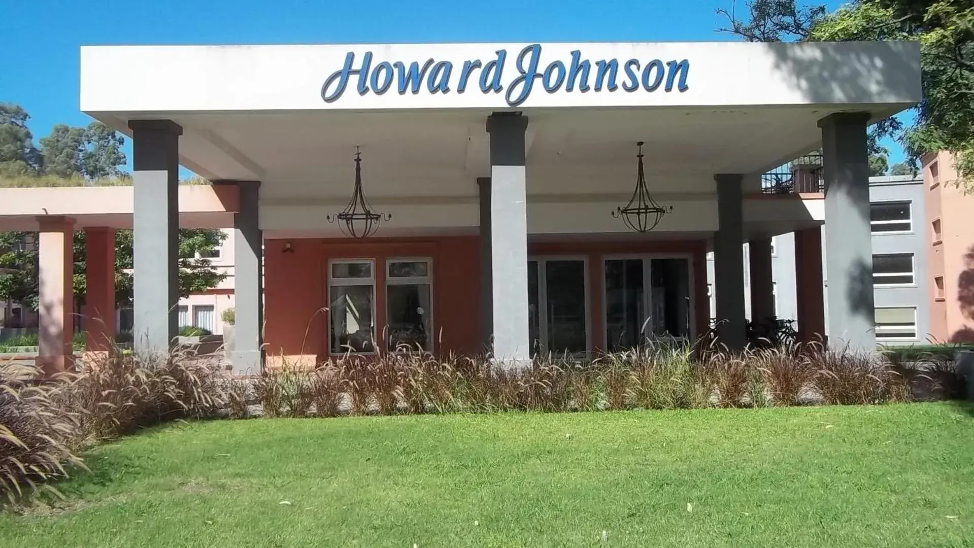 Facade/entrance in Howard Johnson Chascomus Facade/entrance in Howard Johnson Chascomus