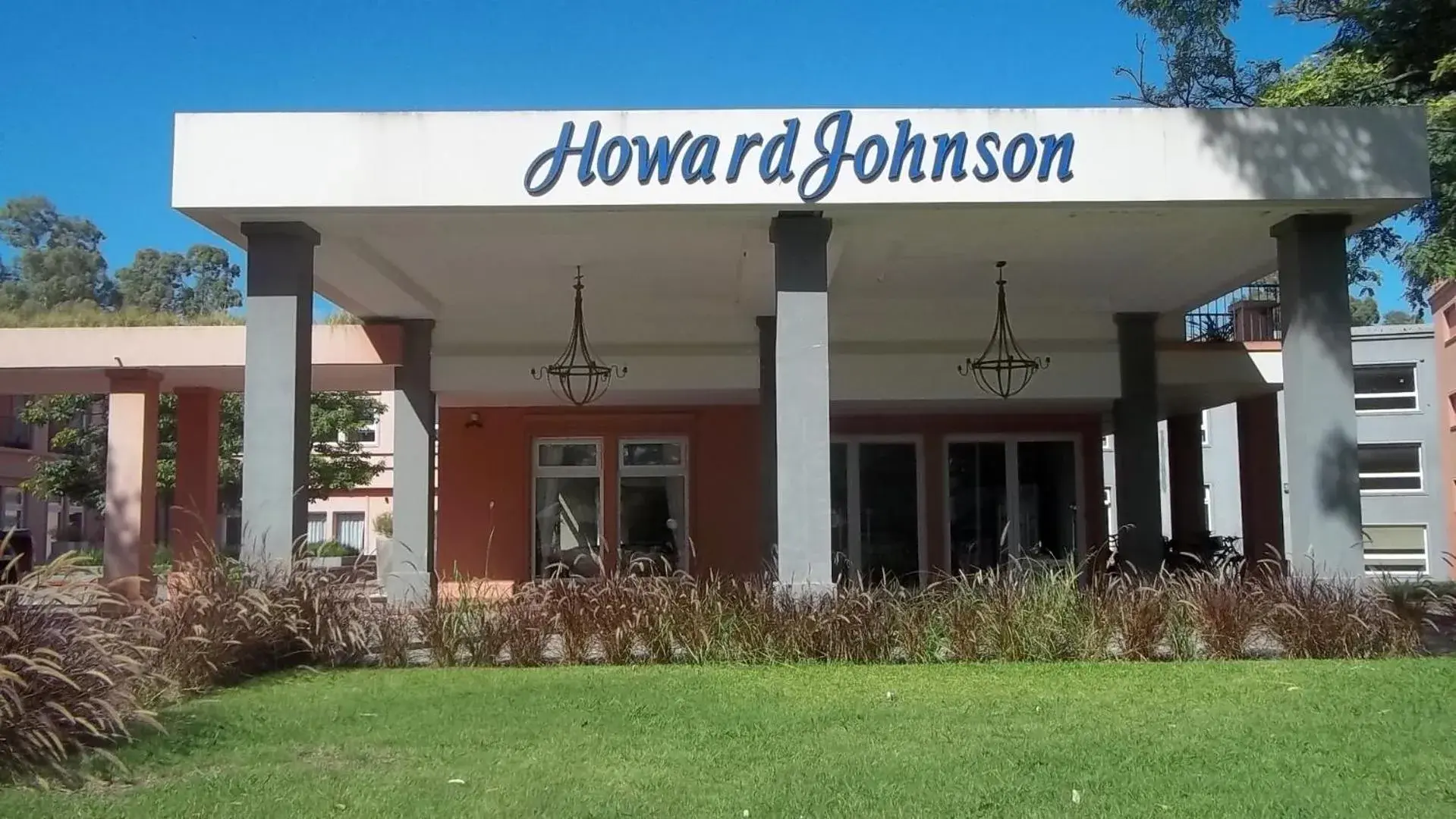 Facade/entrance in Howard Johnson Chascomus Facade/entrance in Howard Johnson Chascomus