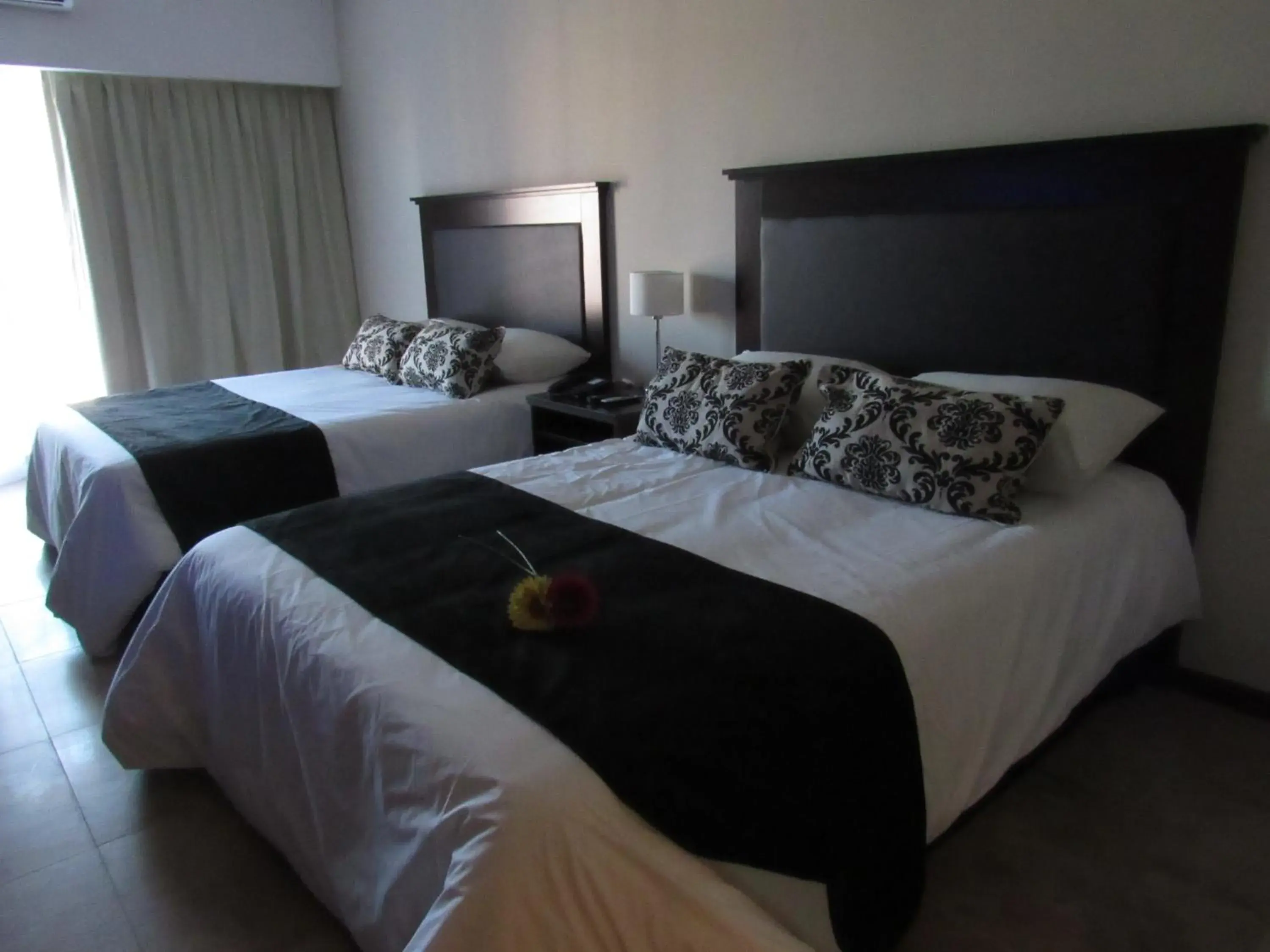 Bedroom, Bed in Howard Johnson Chascomus Bedroom, Bed in Howard Johnson Chascomus