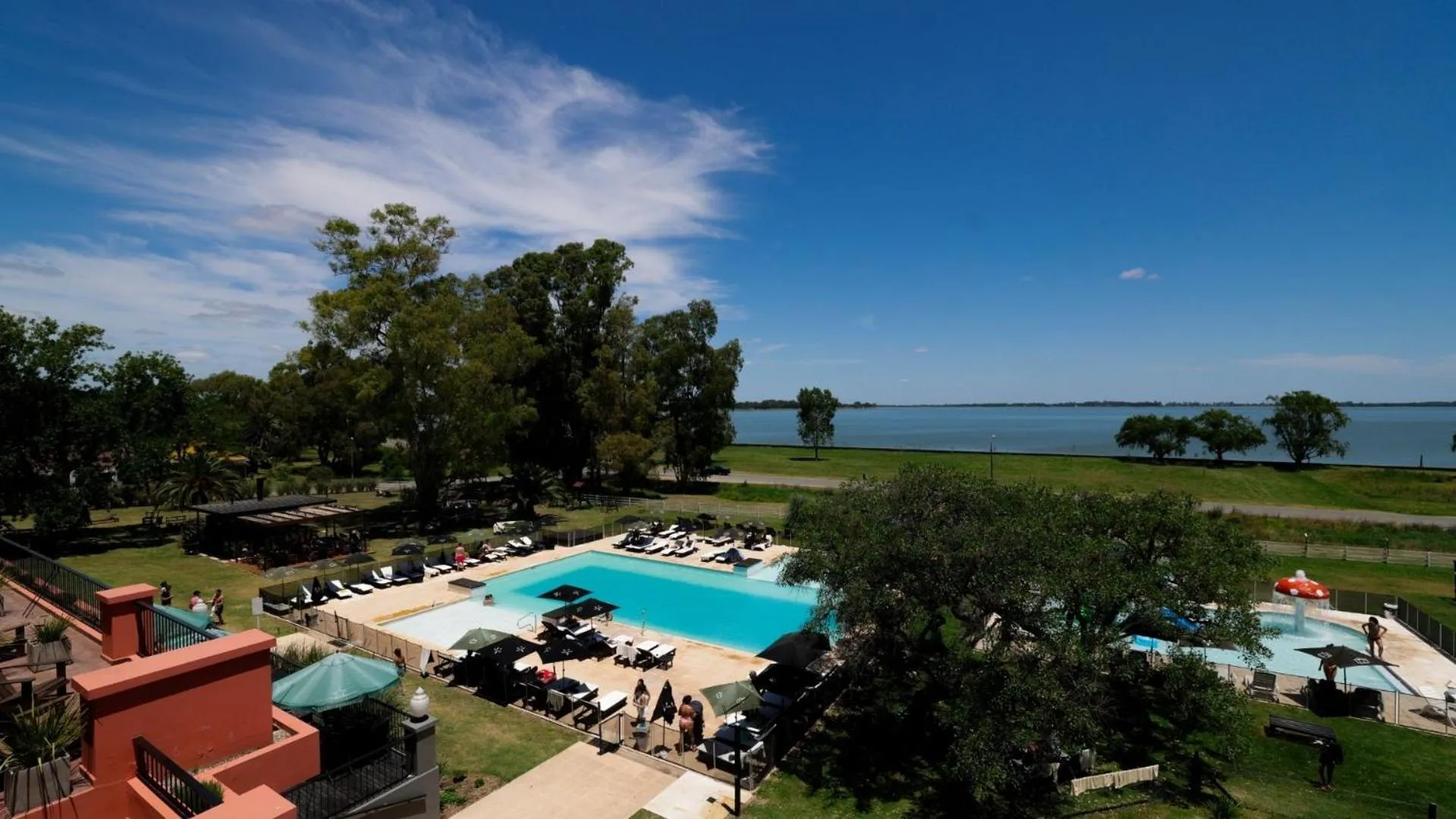 Day in Howard Johnson Chascomus