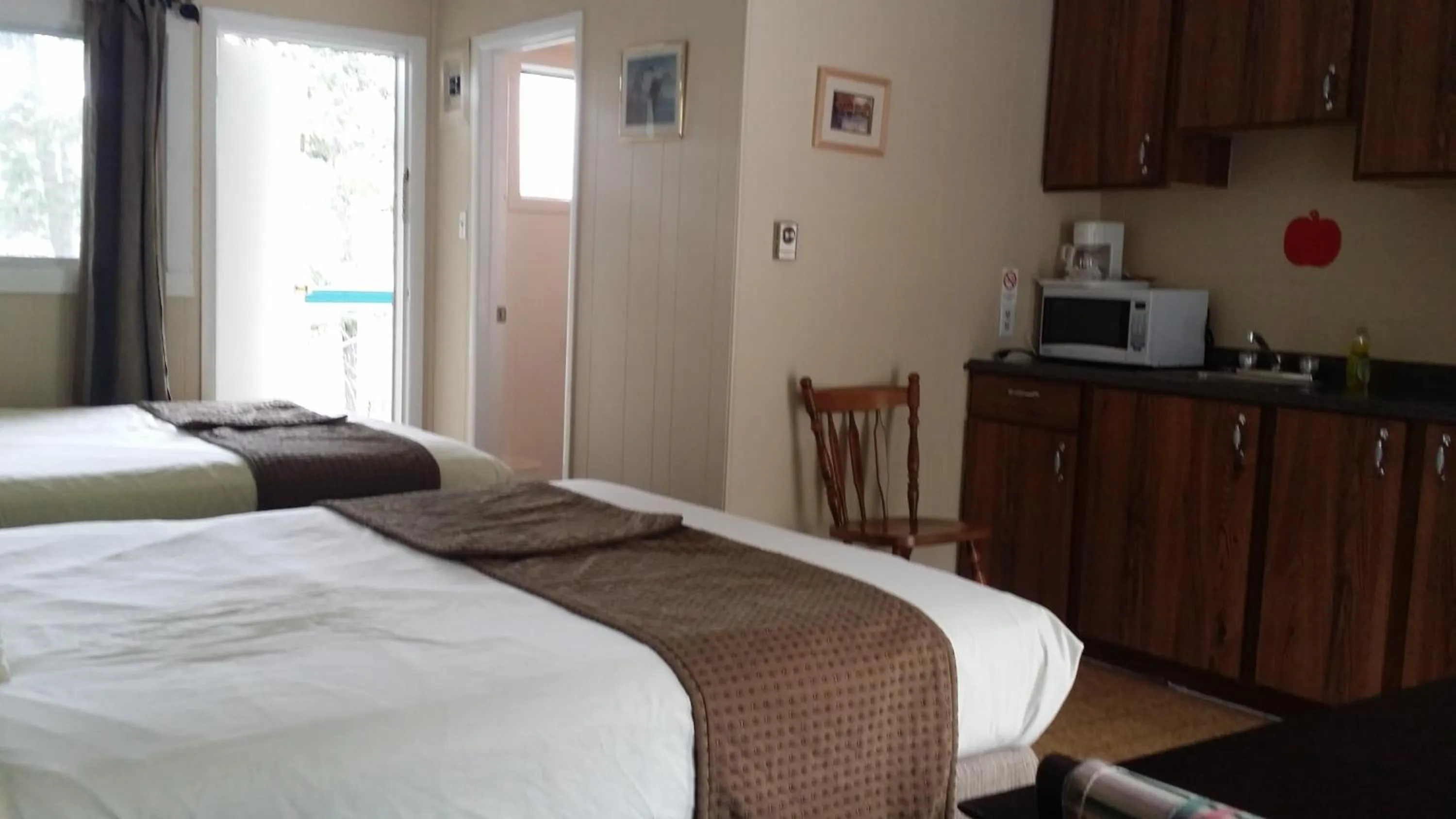 Bed in AppleTree Inn