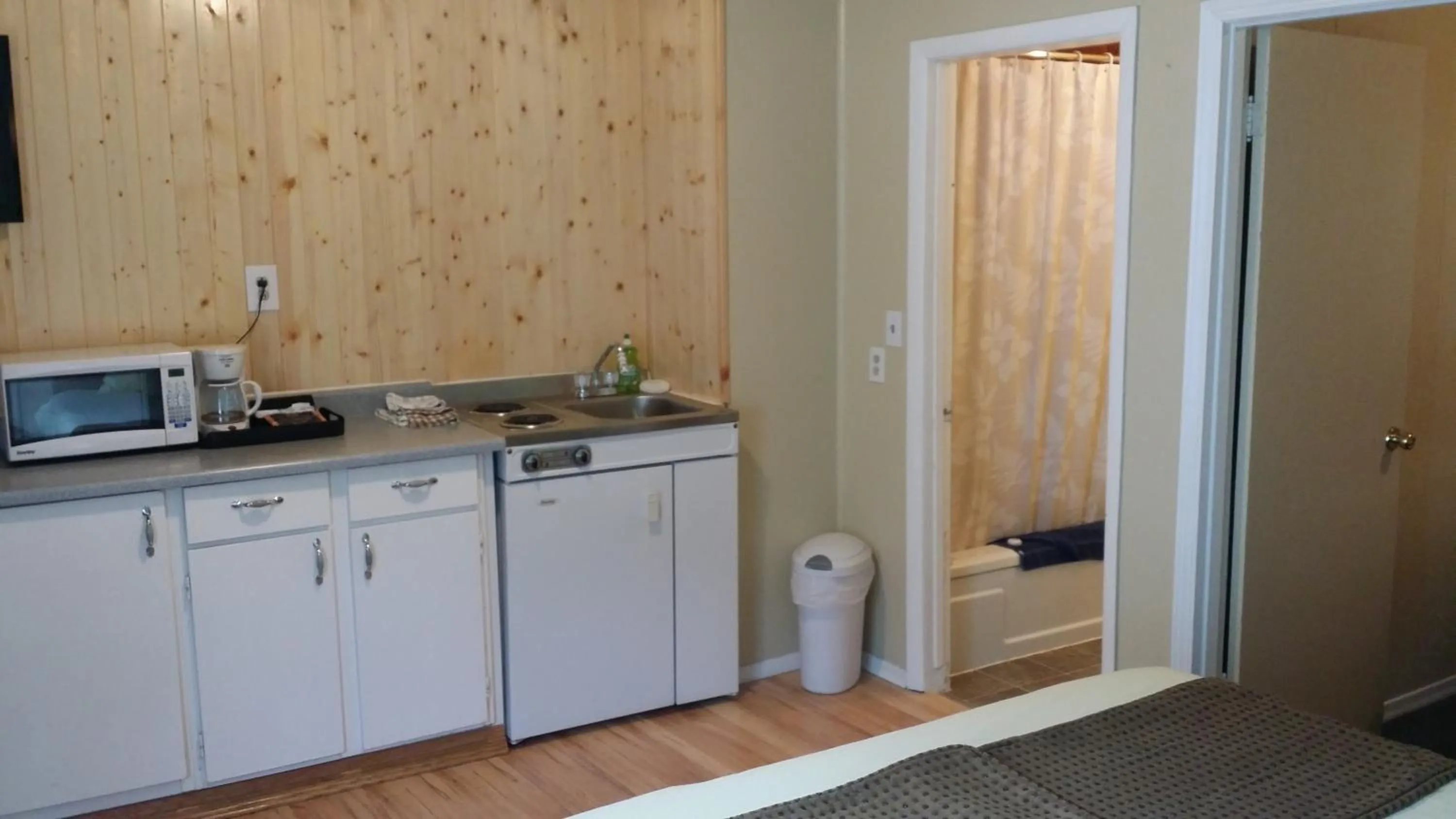 Bed in AppleTree Inn