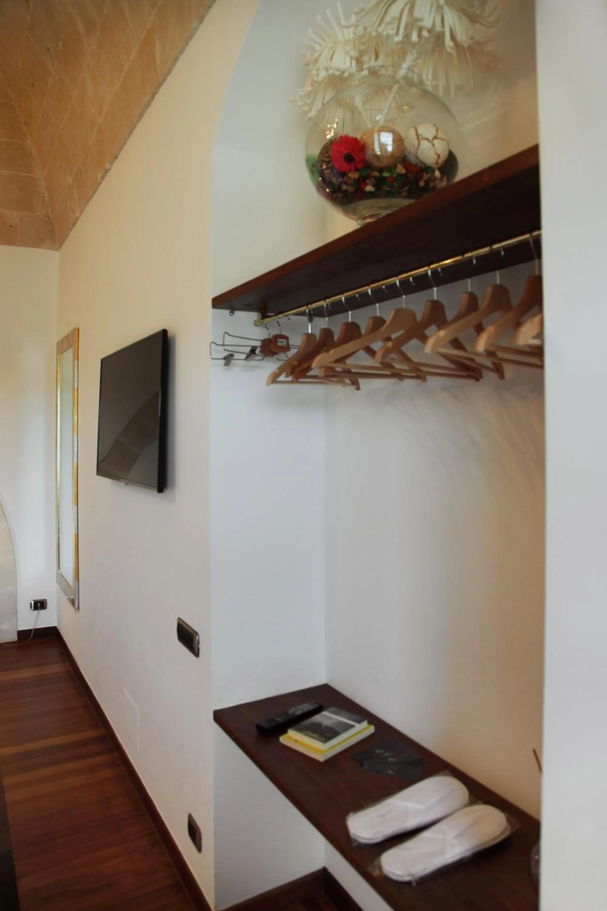 Decorative detail in Antica Civita Luxury Room