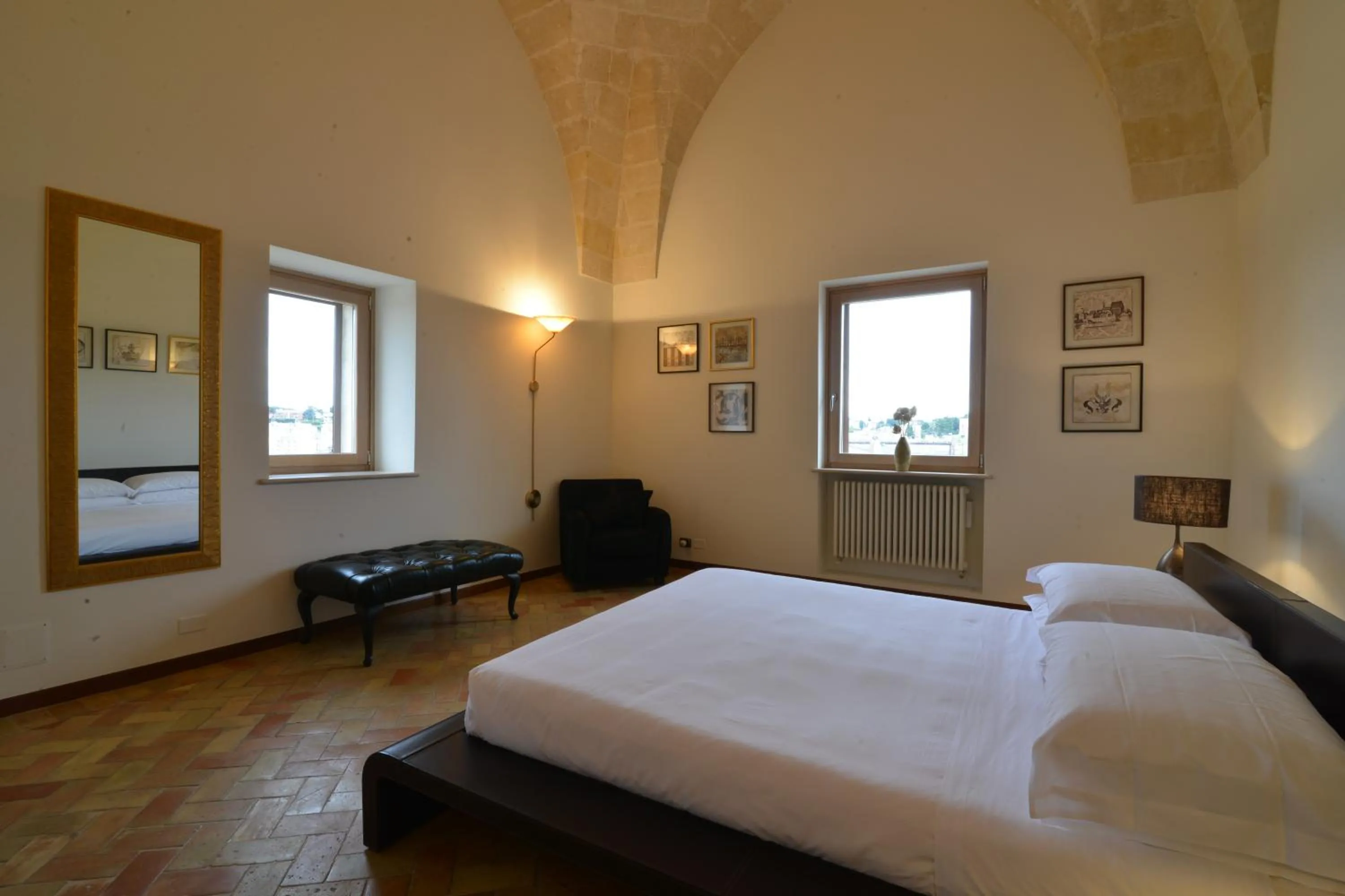 Photo of the whole room, Bed in Antica Civita Luxury Room