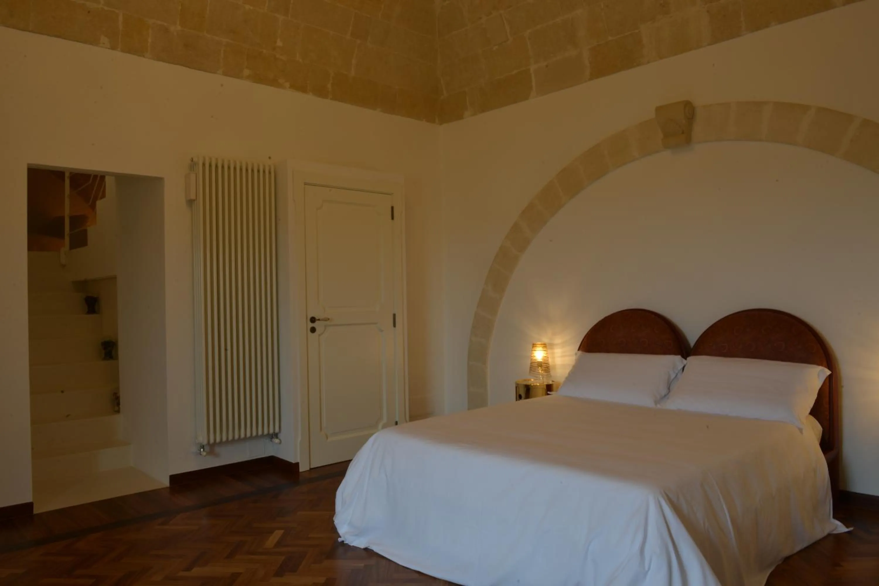 Bedroom, Bed in Antica Civita Luxury Room