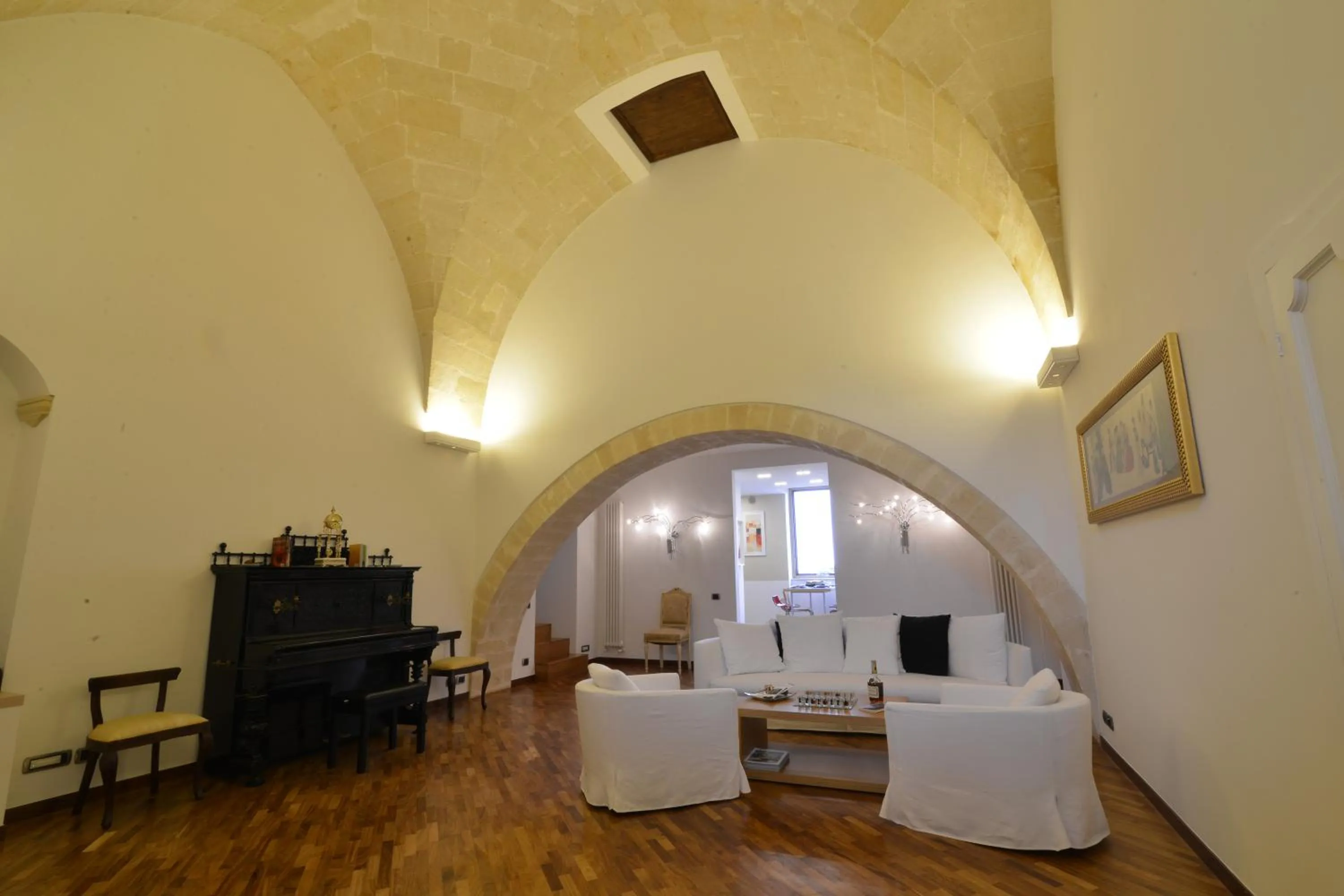 Seating area in Antica Civita Luxury Room