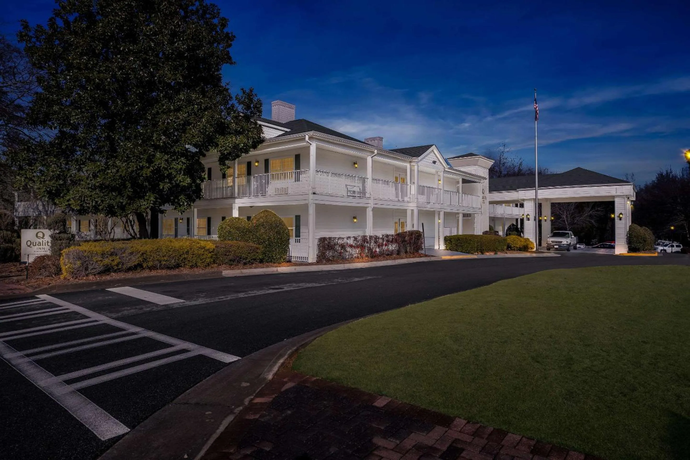 Property building in Quality Inn Fayetteville Near Historic Downtown Square