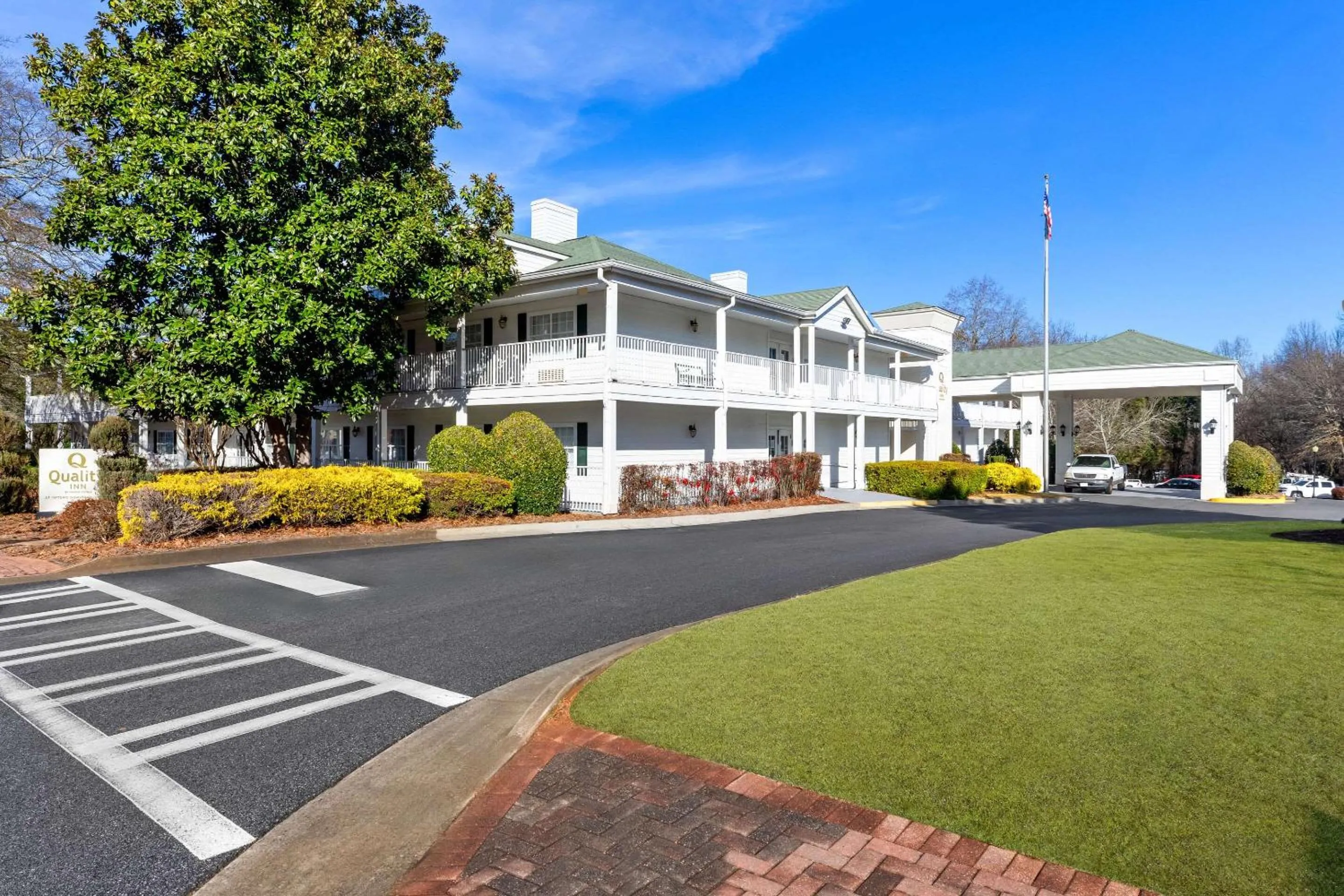Property building in Quality Inn Fayetteville Near Historic Downtown Square