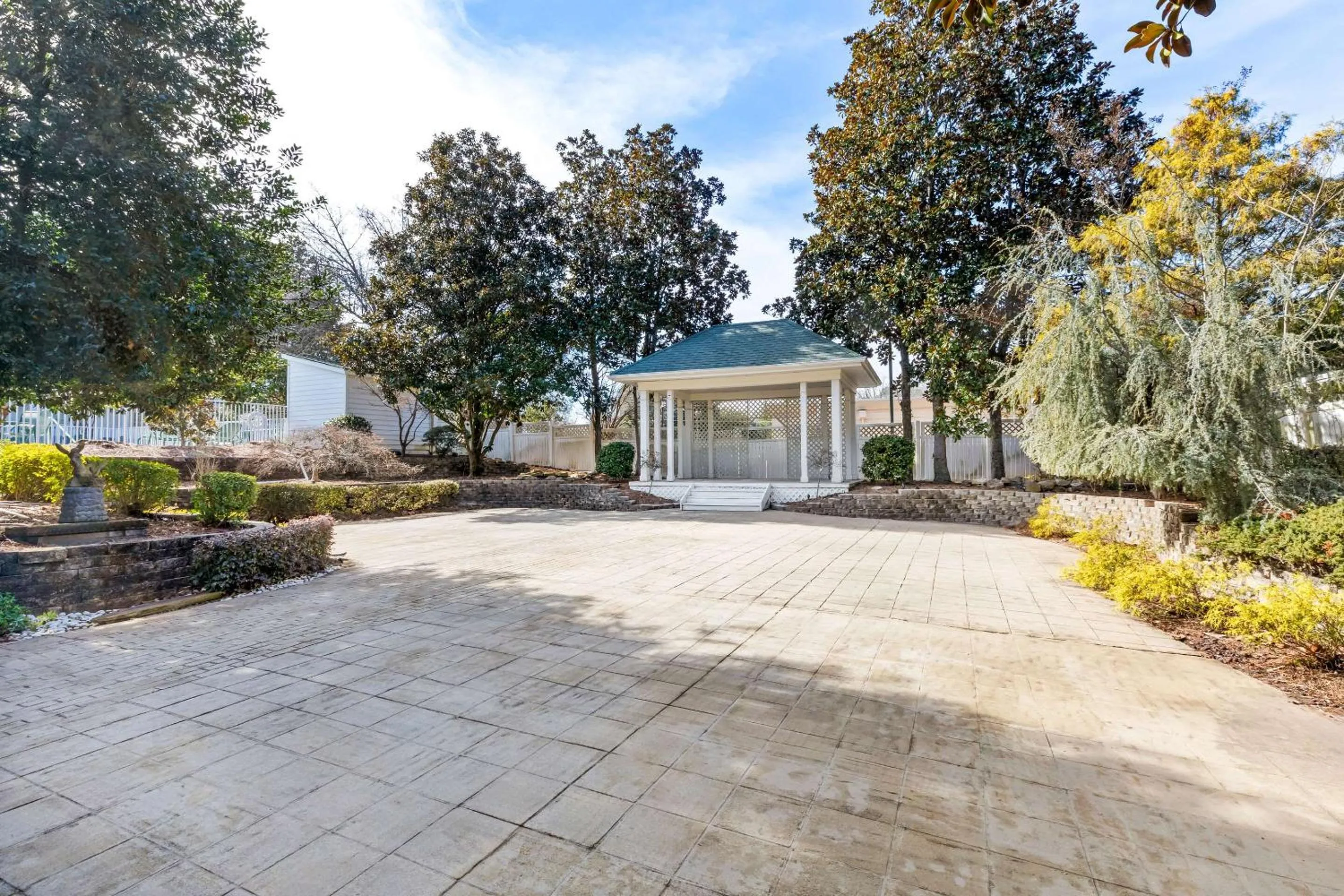 Property building in Quality Inn Fayetteville Near Historic Downtown Square