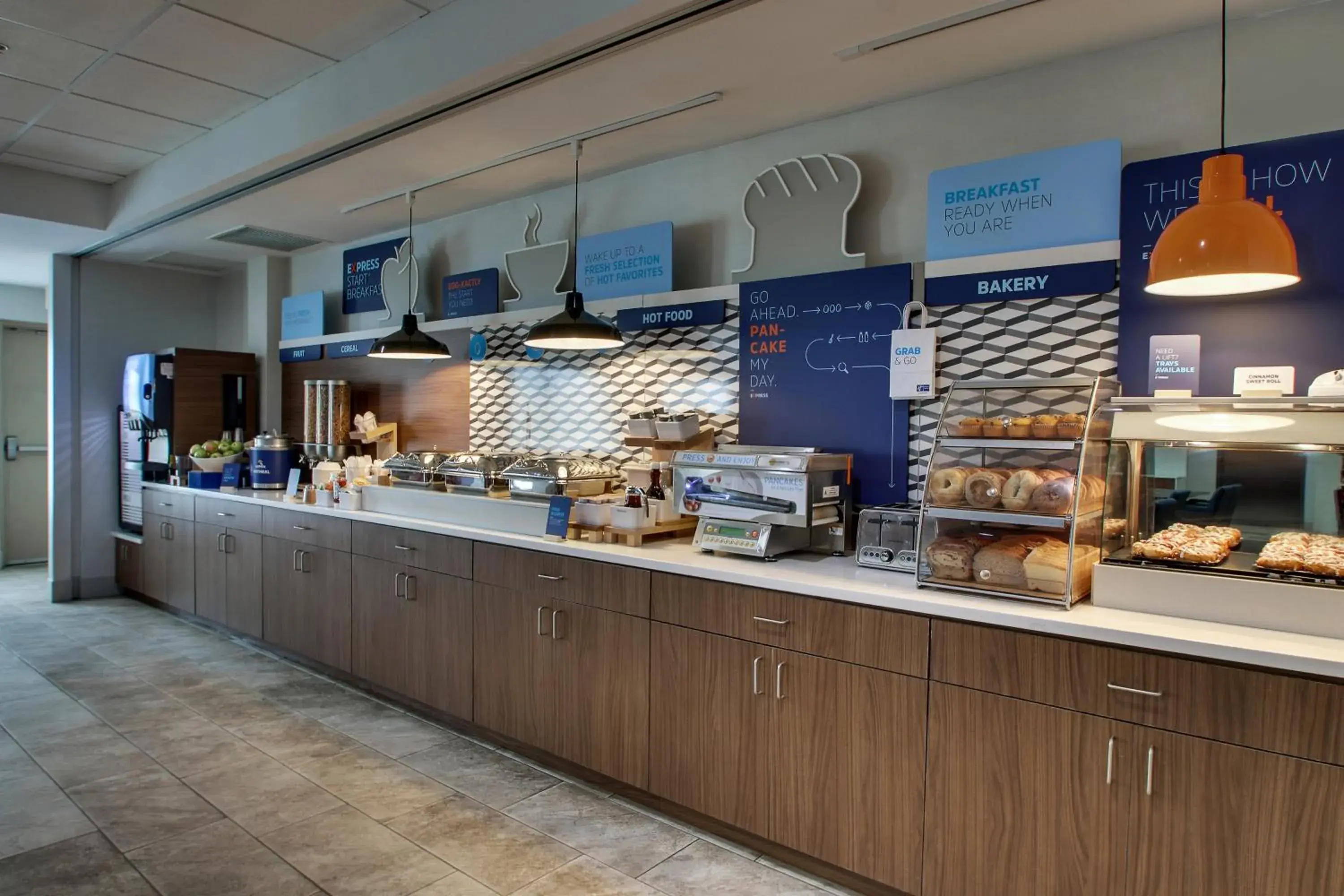 Buffet breakfast in Holiday Inn Express Hotel & Suites Waukegan/Gurnee by IHG Buffet breakfast in Holiday Inn Express Hotel & Suites Waukegan/Gurnee by IHG