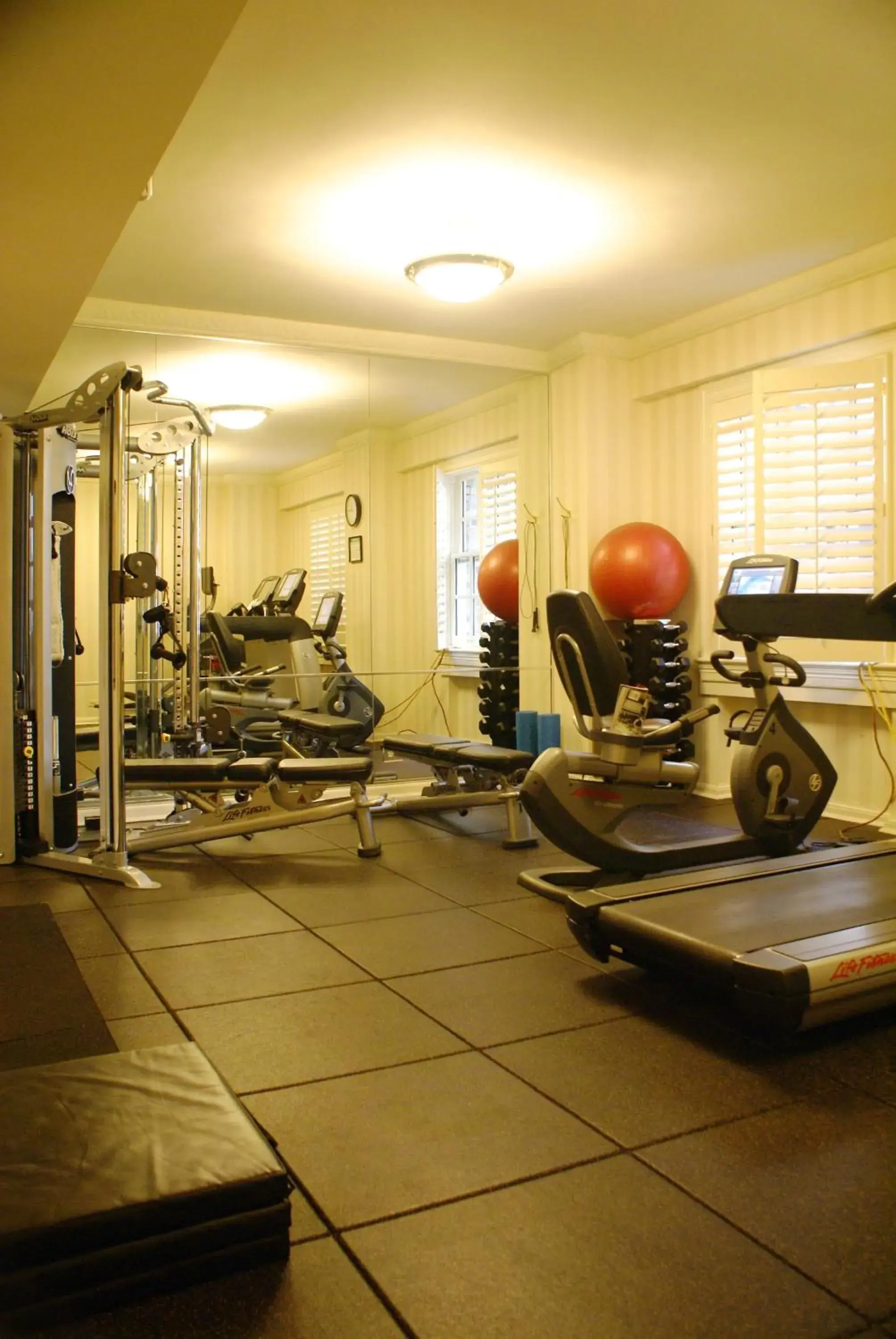Fitness centre/facilities in The Hay - Adams Fitness centre/facilities in The Hay - Adams