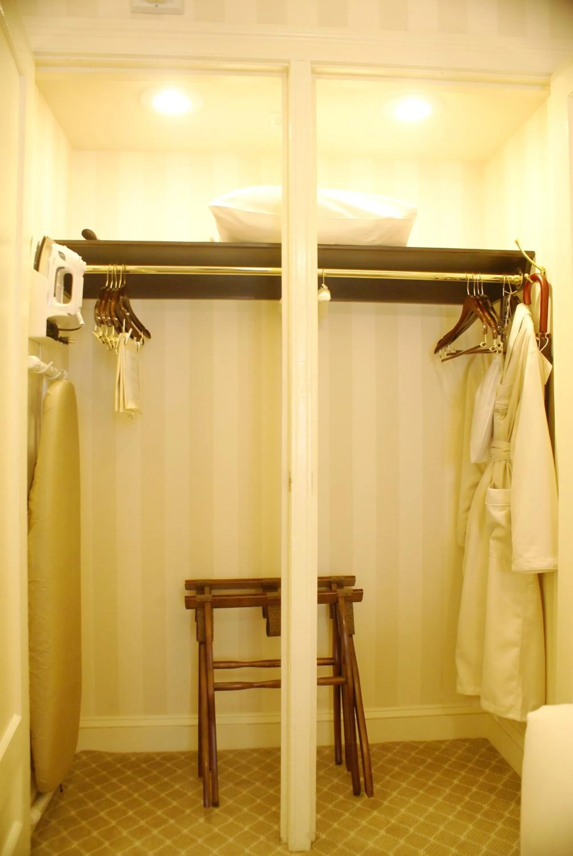 Patio in The Hay - Adams