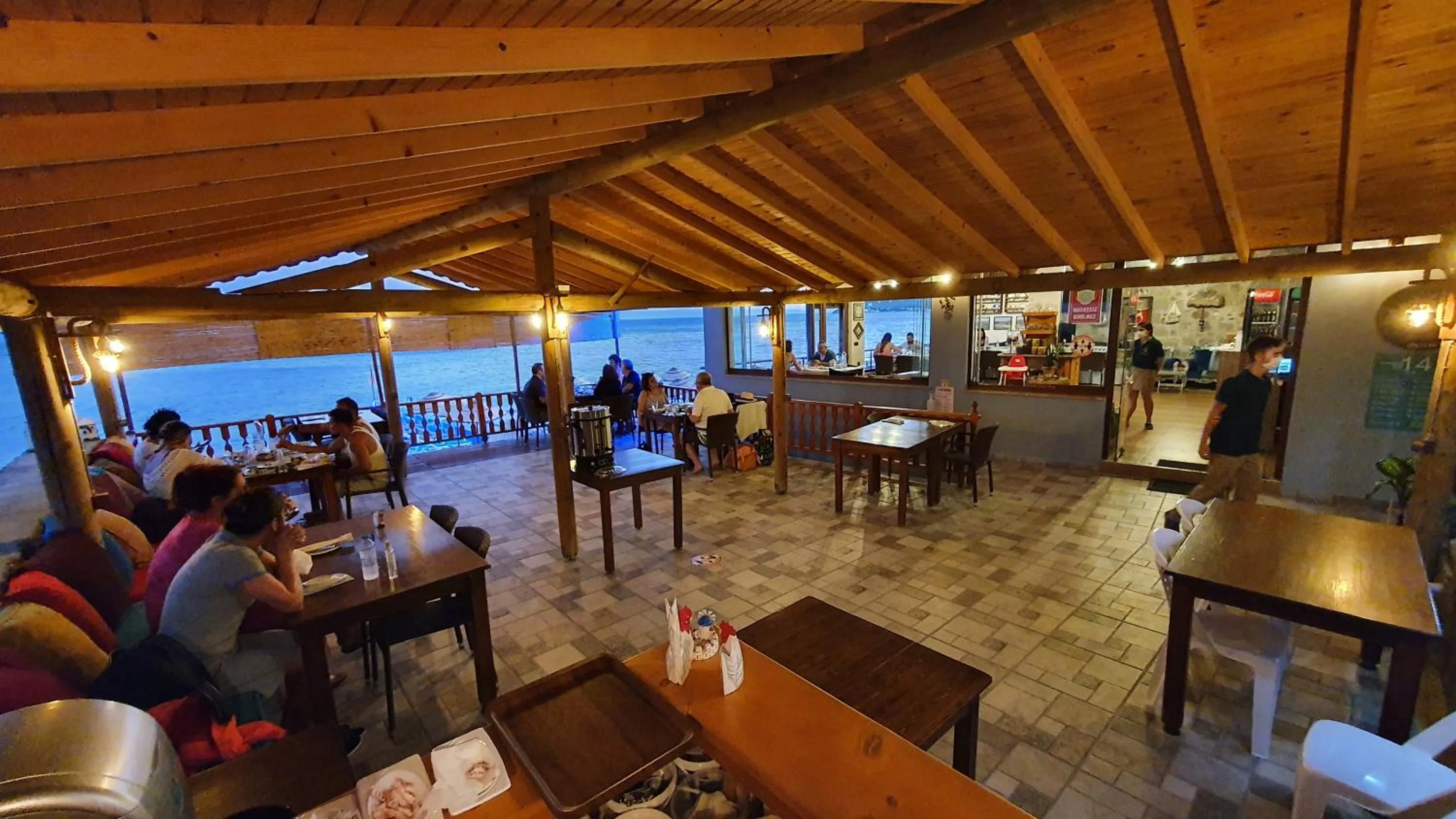 Restaurant/places to eat in Assos Nazan Motel Restoran Beach