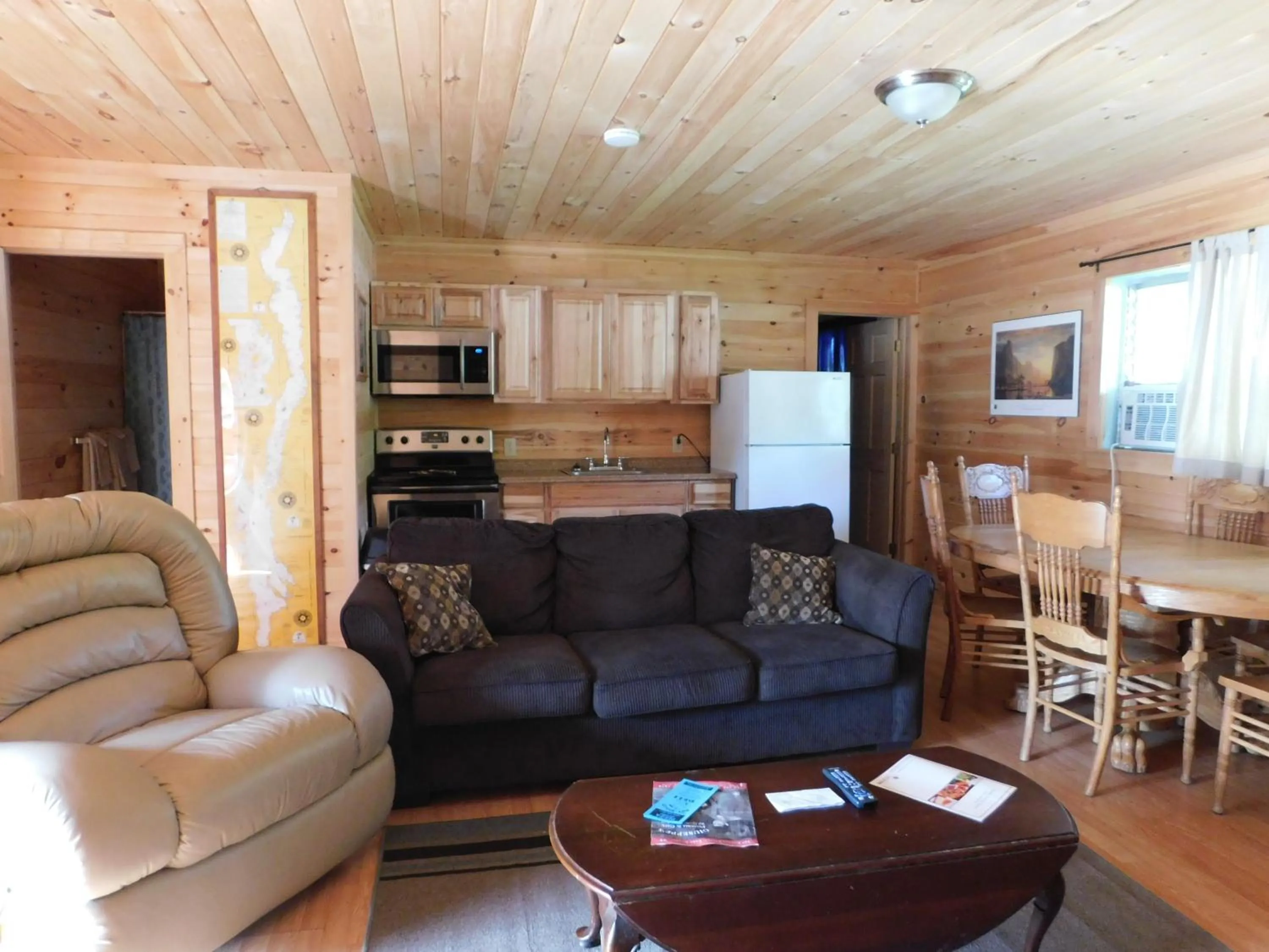 Kitchen or kitchenette in Olympian Resort Motel