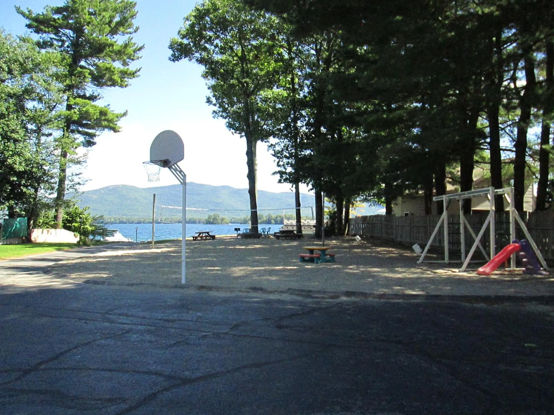 Children play ground in Olympian Resort Motel