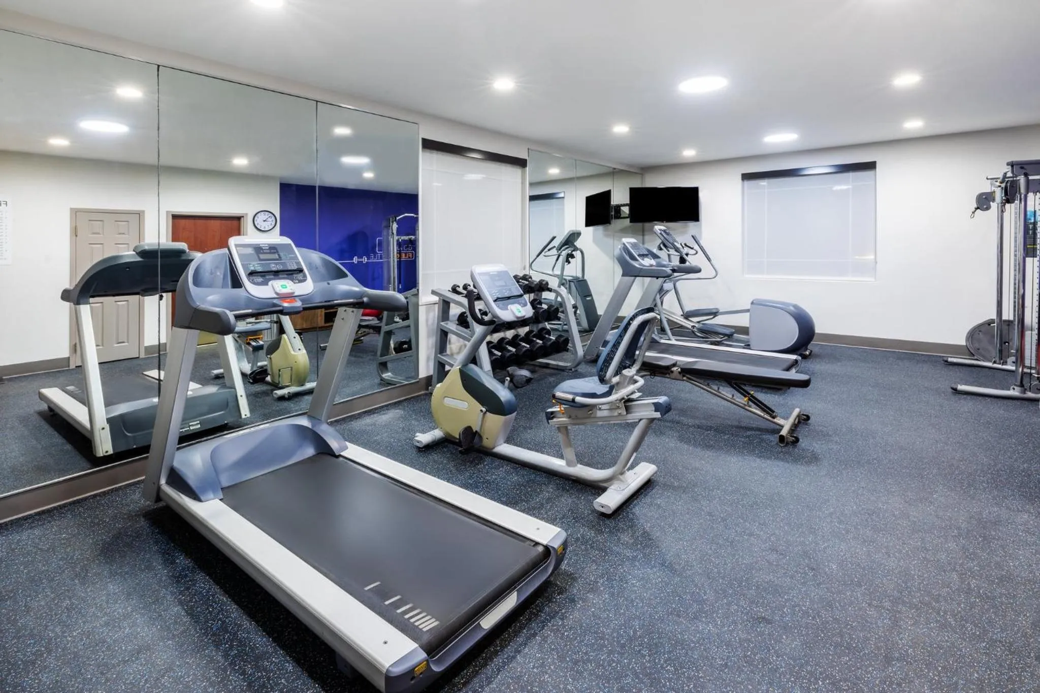 Fitness centre/facilities in Holiday Inn Express Harvey-Marrero by IHG