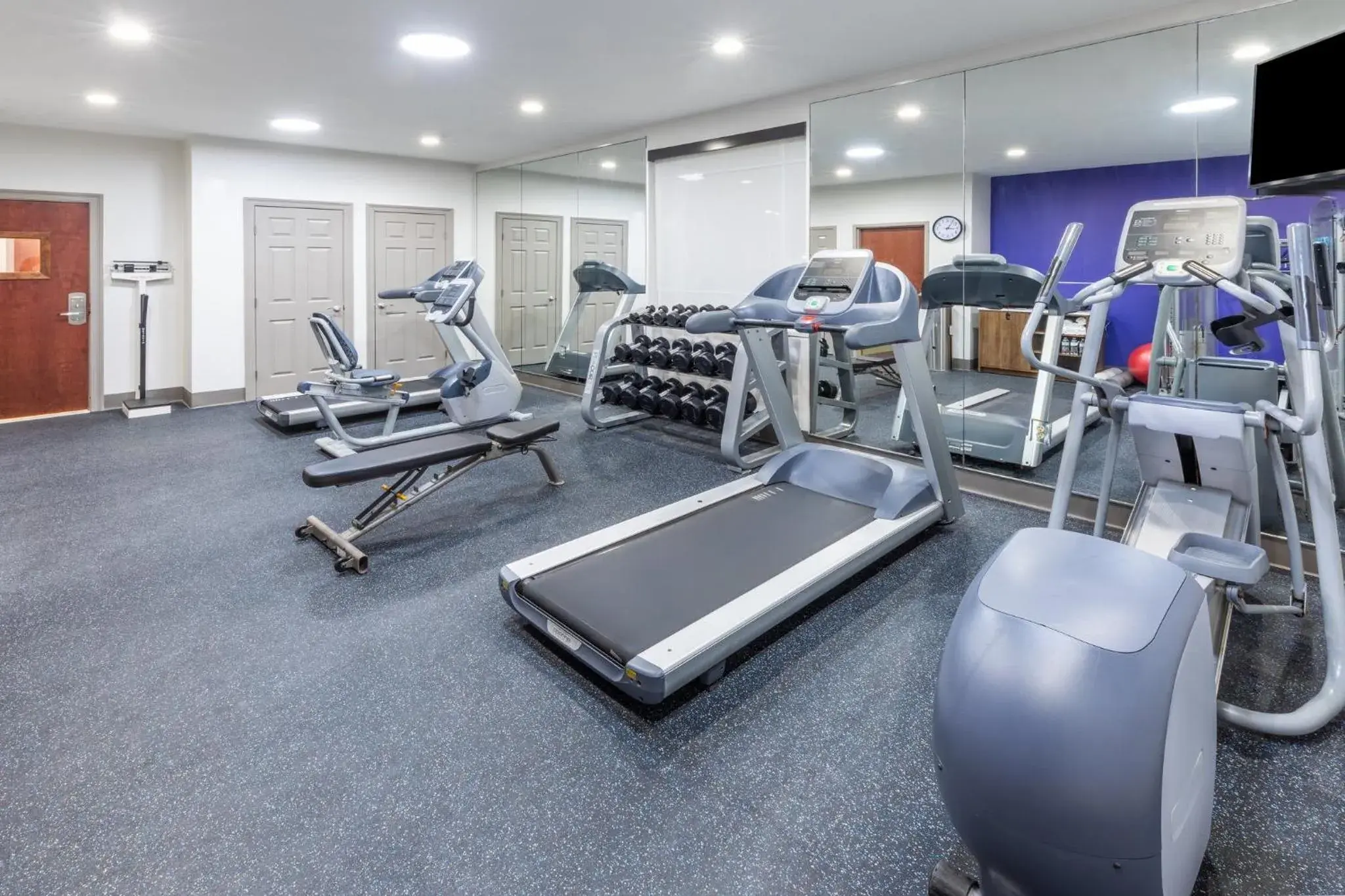 Fitness centre/facilities in Holiday Inn Express Harvey-Marrero by IHG Fitness centre/facilities in Holiday Inn Express Harvey-Marrero by IHG