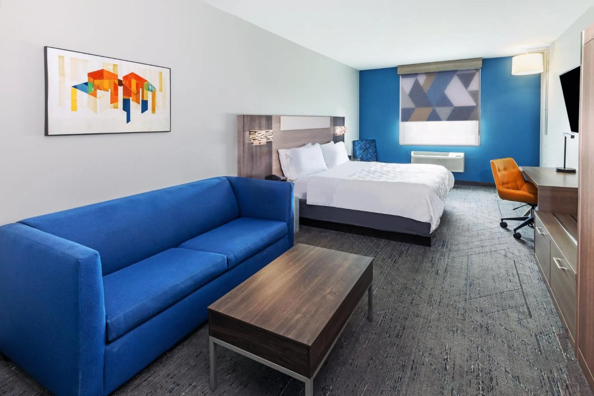 Photo of the whole room, Bed in Holiday Inn Express Harvey-Marrero by IHG