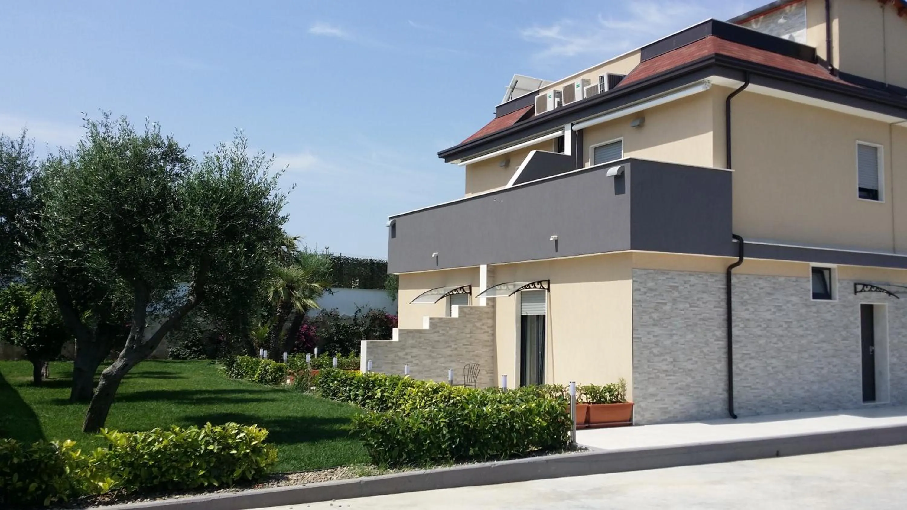 Property building in B&B MIRAGE