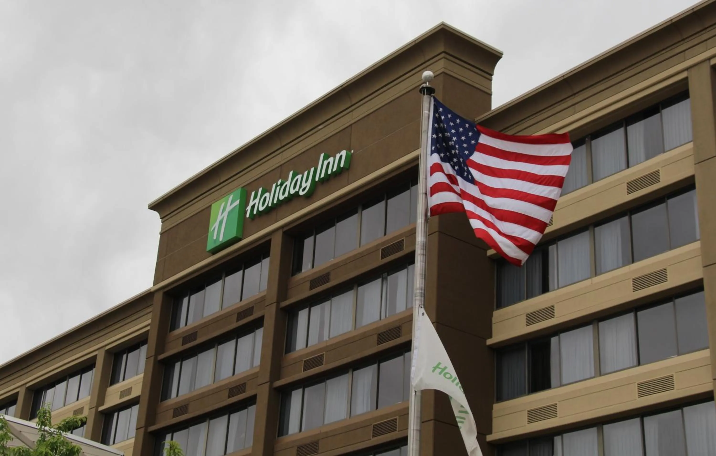 Property building in Holiday Inn Denver Lakewood by IHG