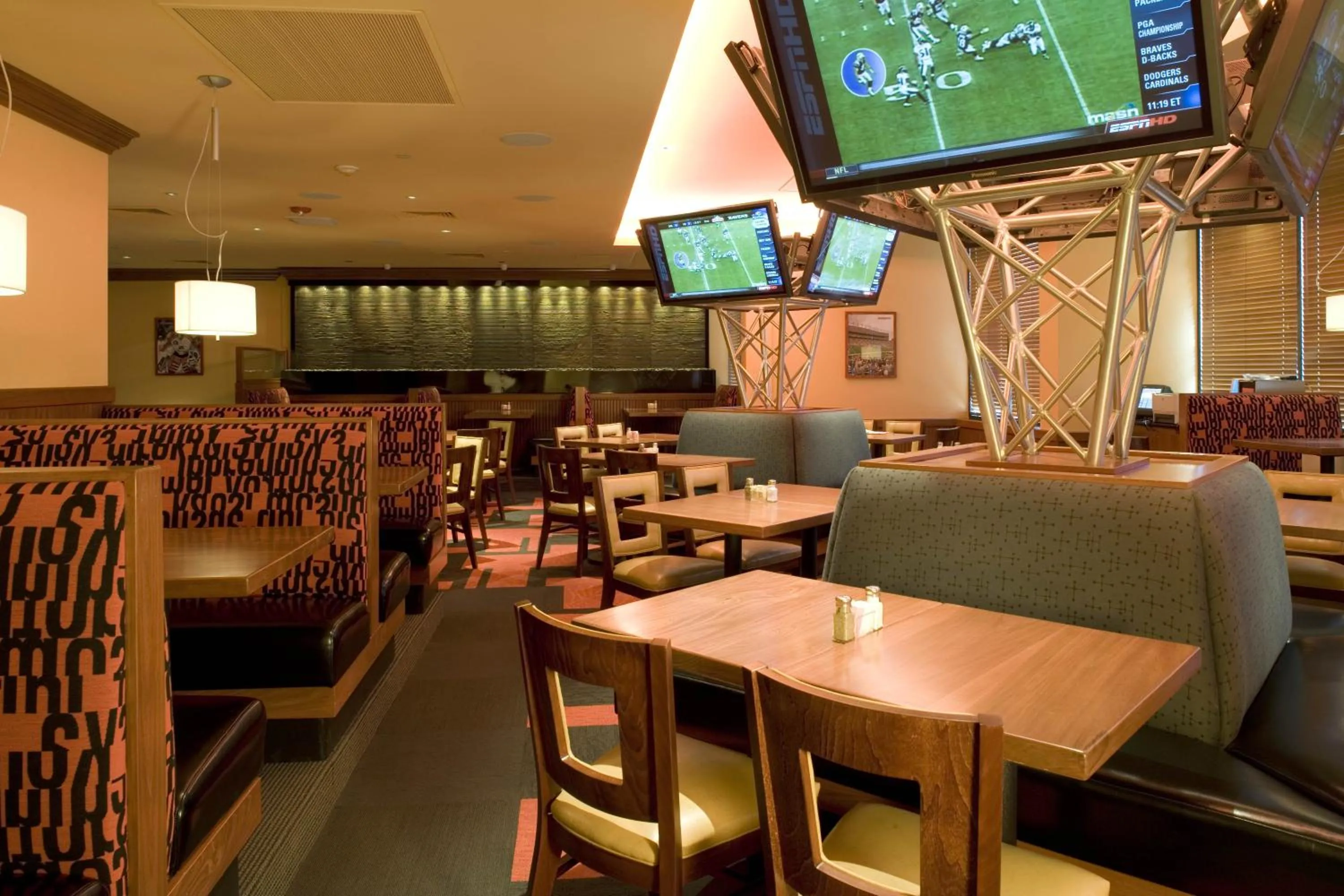 Restaurant/places to eat in Holiday Inn Denver Lakewood by IHG