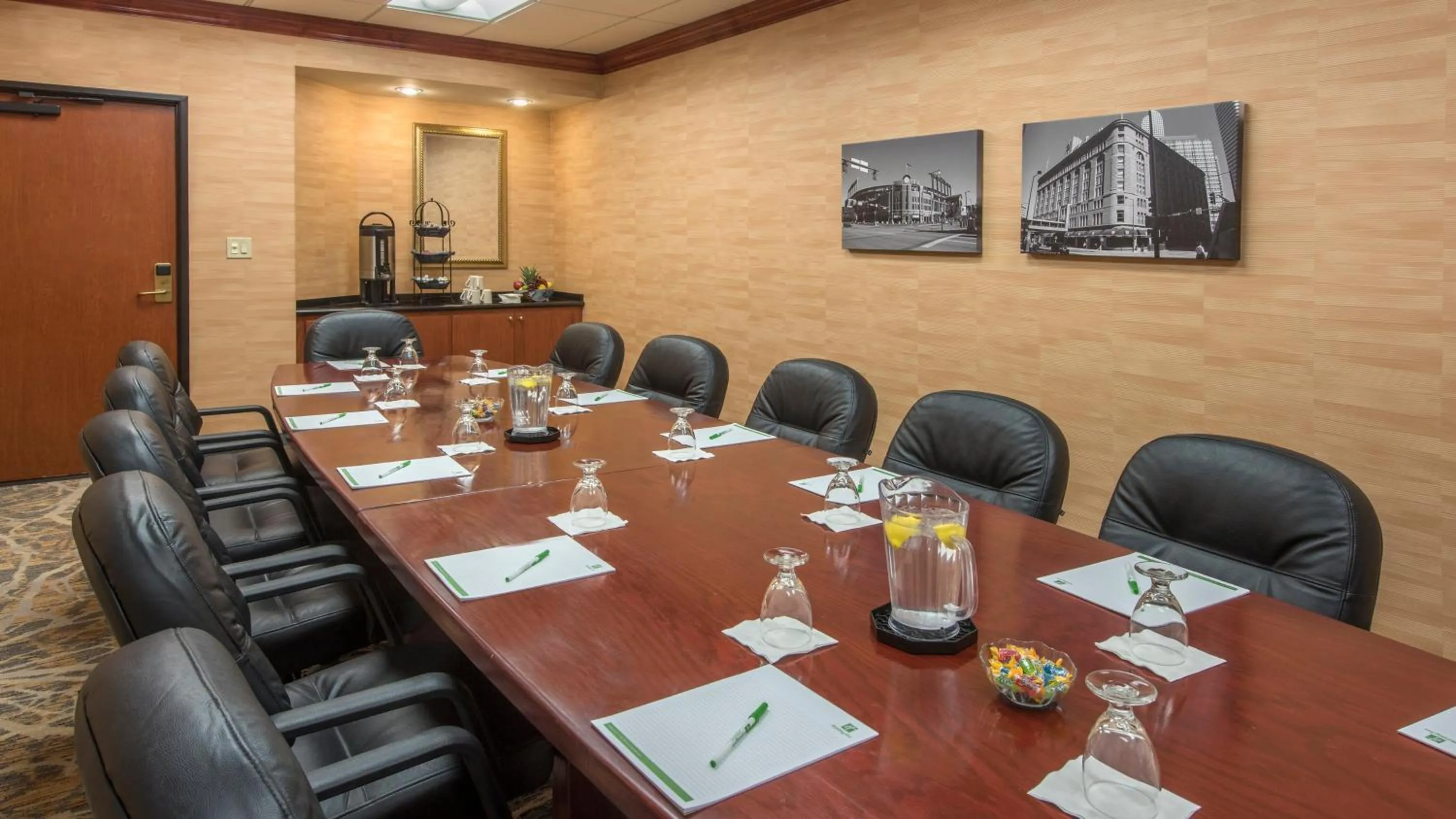 Meeting/conference room in Holiday Inn Denver Lakewood by IHG