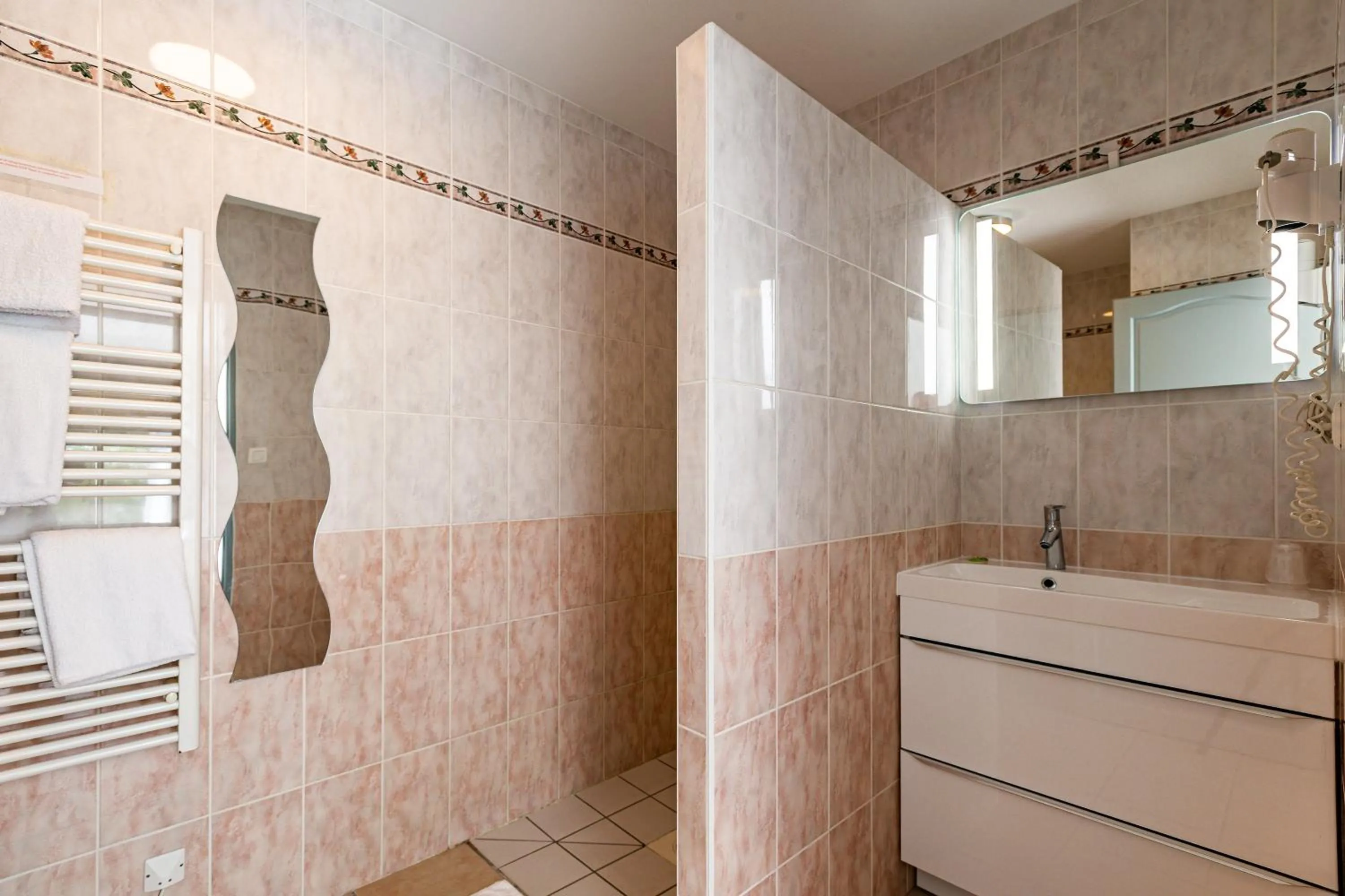 Logis Hôtel L'Oliveraie