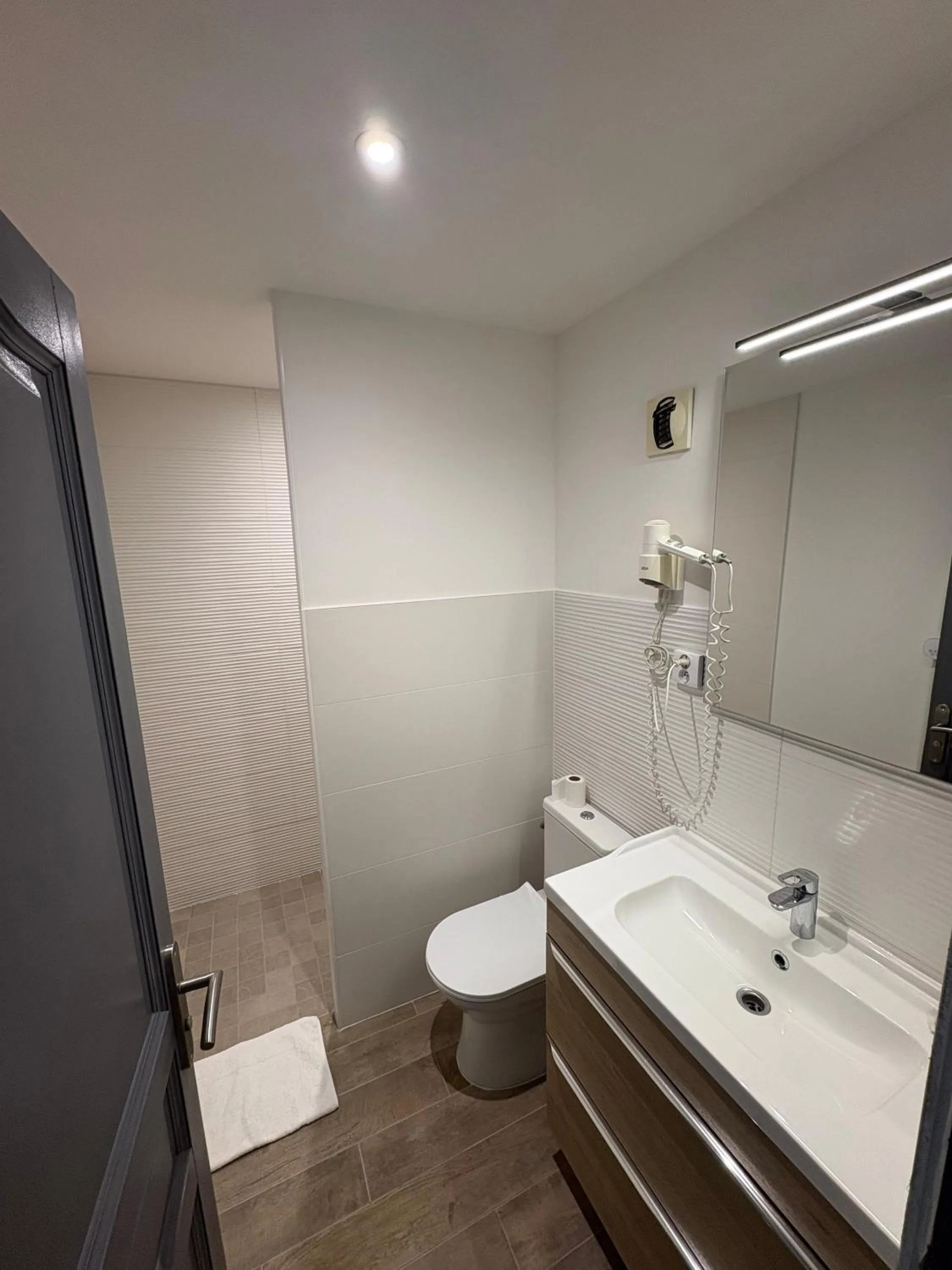 Logis Hôtel L'Oliveraie