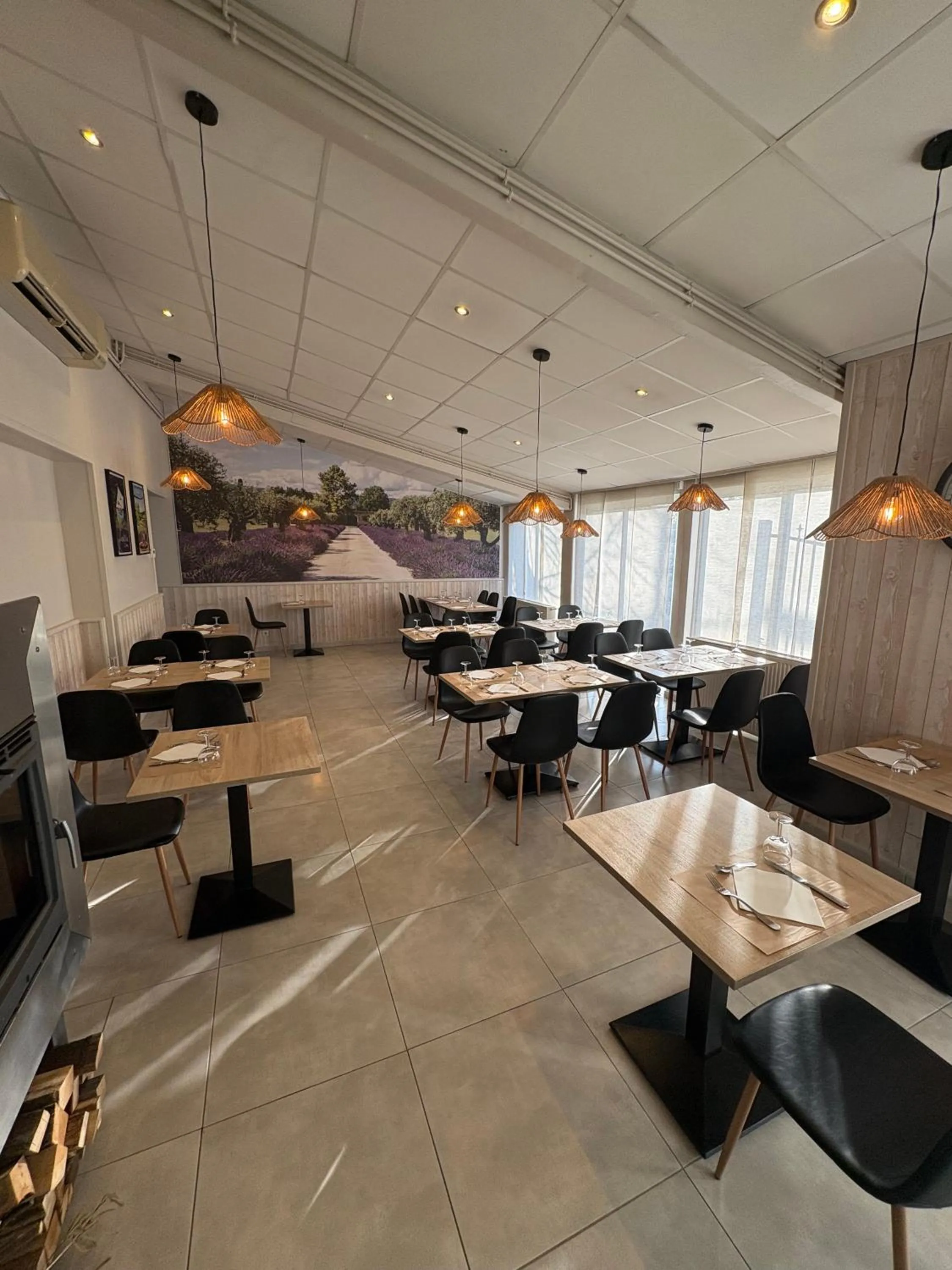 Logis Hôtel L'Oliveraie