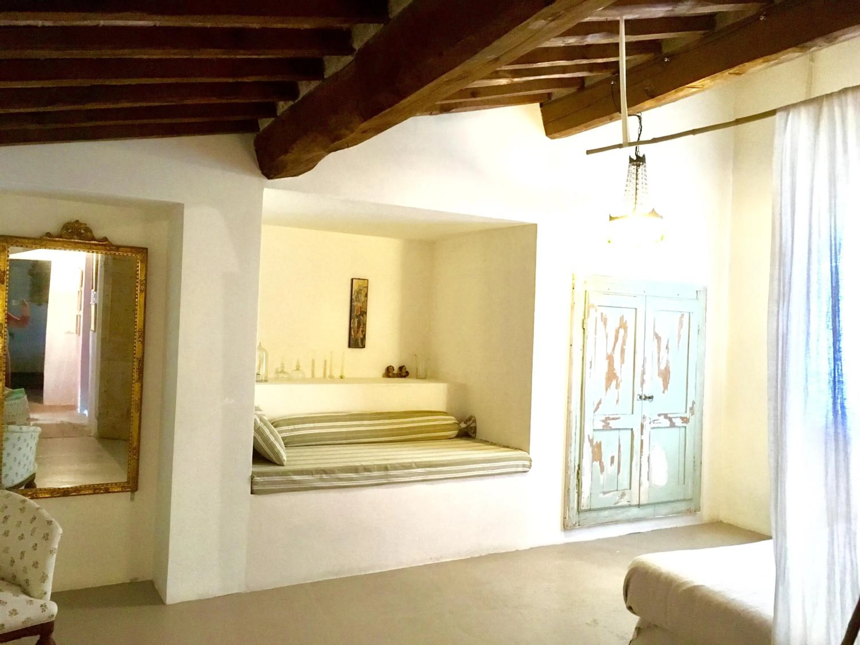 Photo of the whole room, Bed in Capannacce Organic and Horse Farm