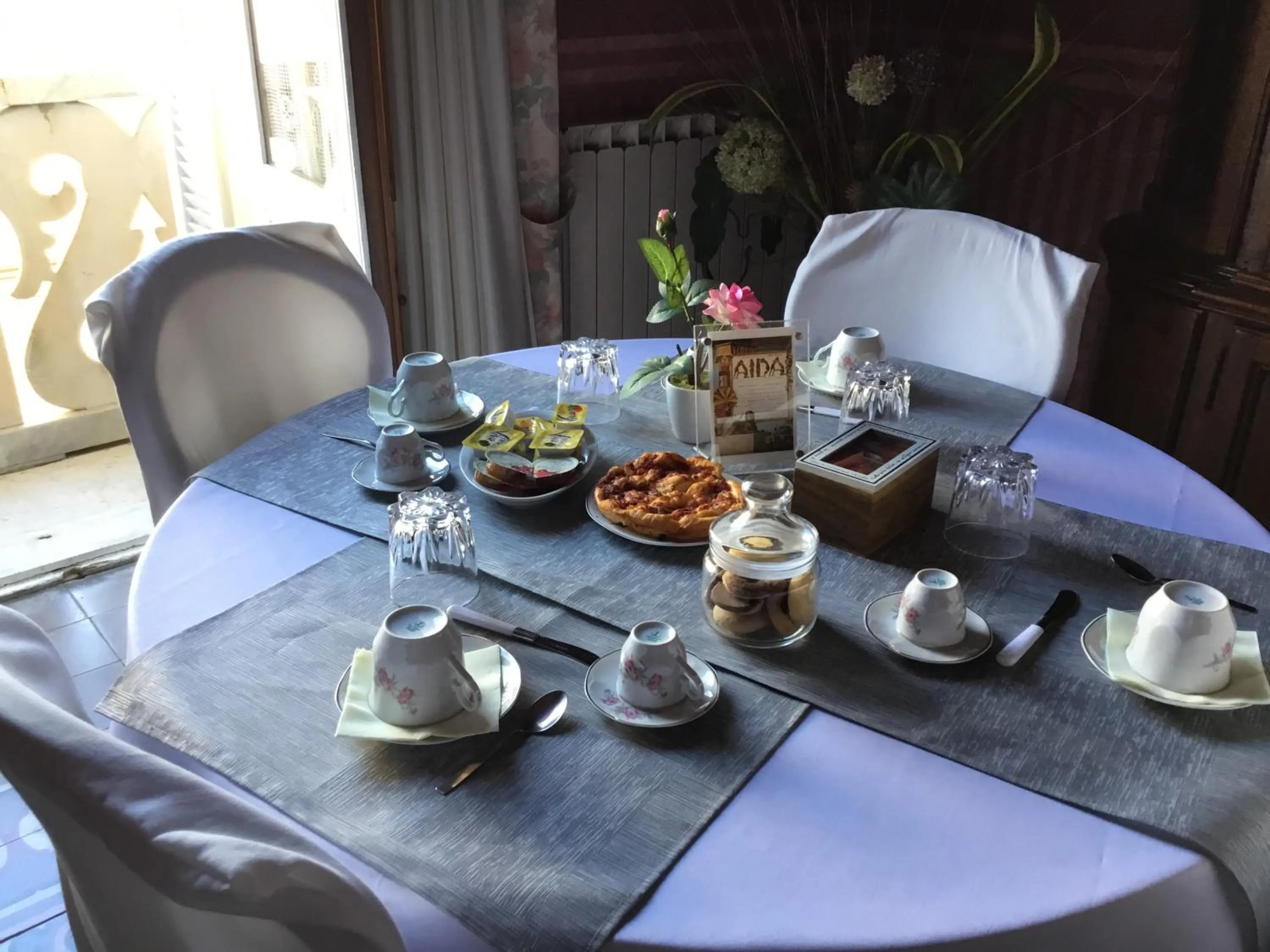 Breakfast in Casa Tonina