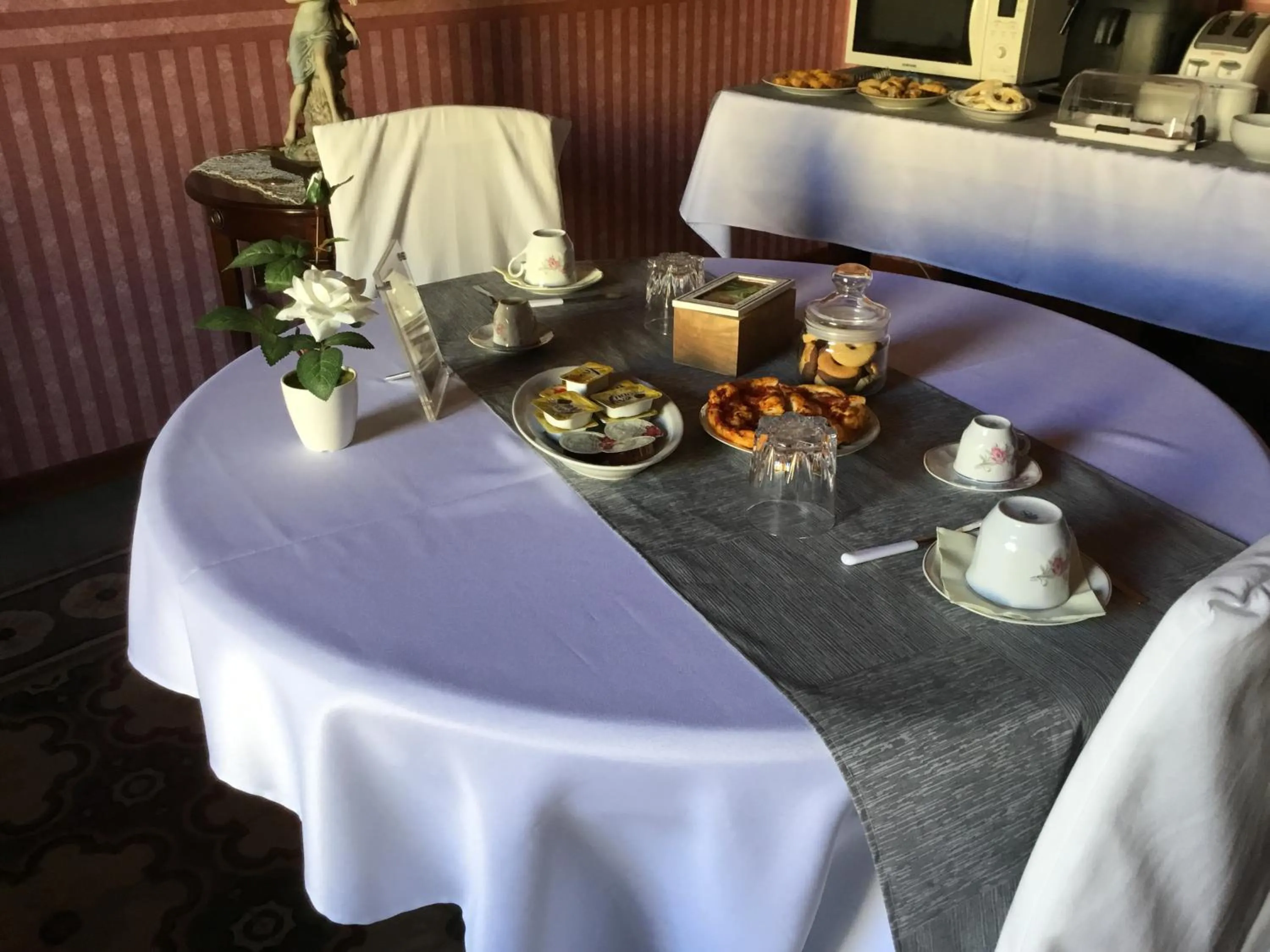 Breakfast in Casa Tonina