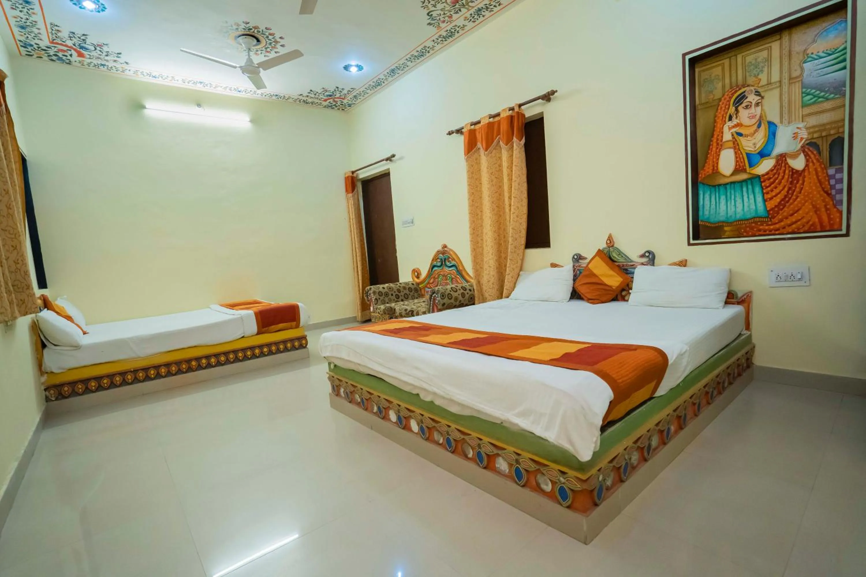 Bed in Swad Ri Dhani, Ajmer