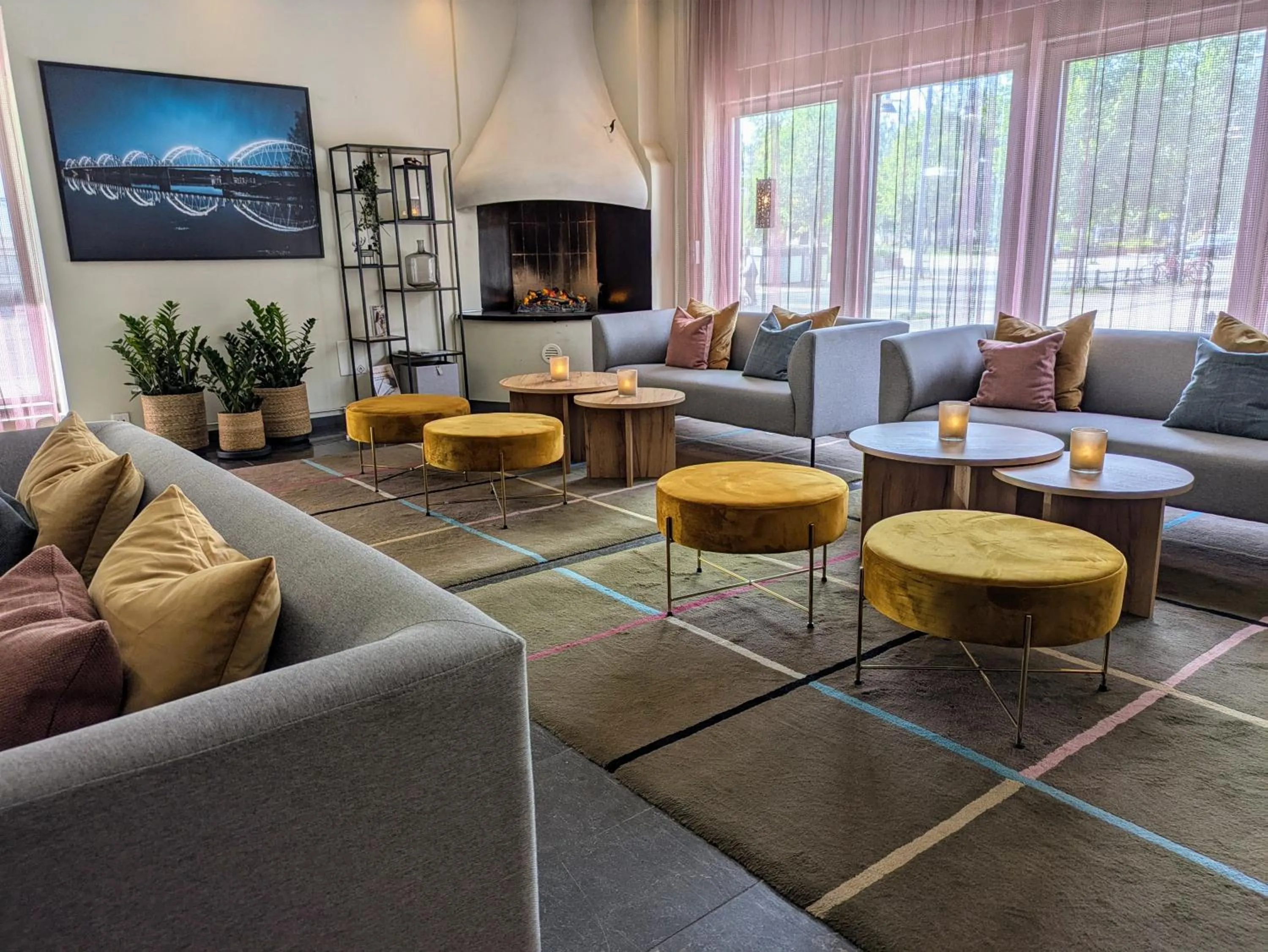 Communal lounge/ TV room in Quality Hotel Luleå