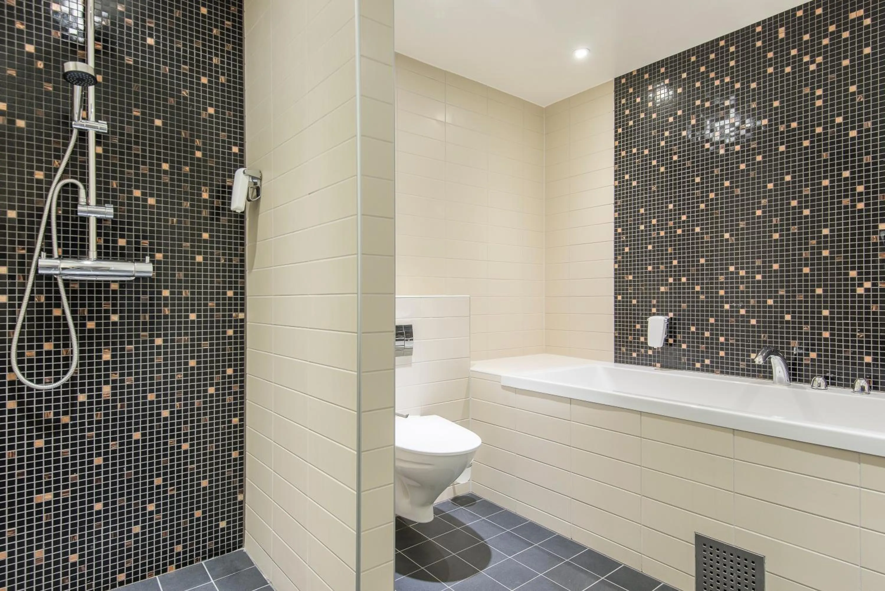 Bathroom in Quality Hotel Luleå