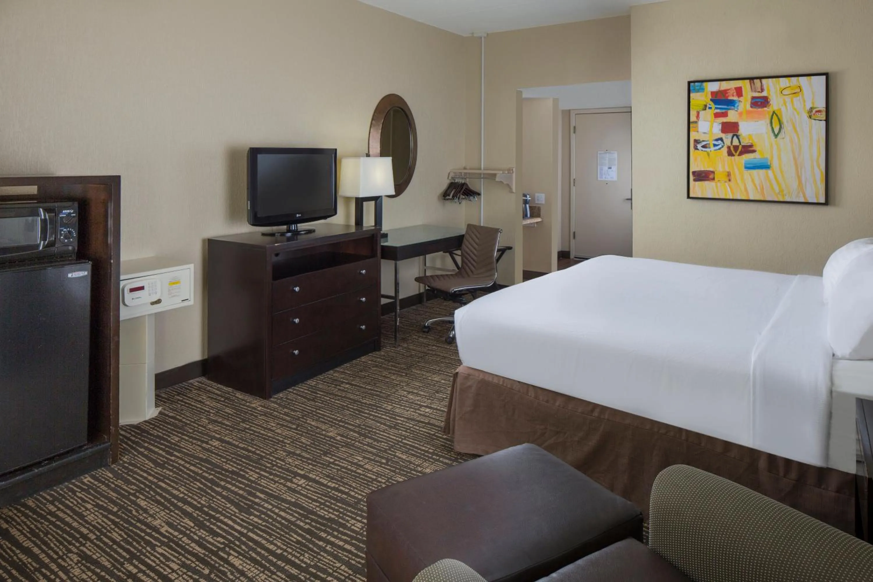 Photo of the whole room, Bed in Holiday Inn Resort Galveston - On The Beach by IHG
